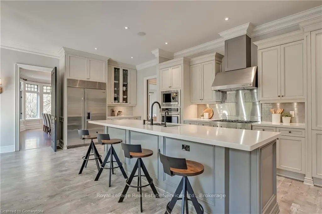 370 POPLAR Drive