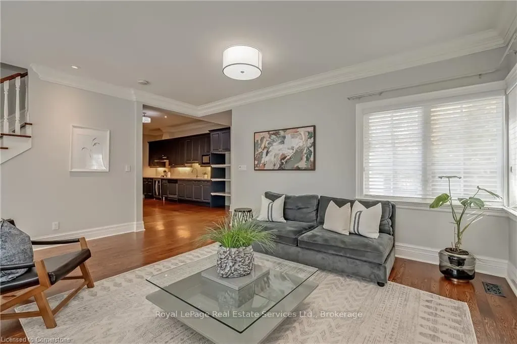 370 POPLAR Drive