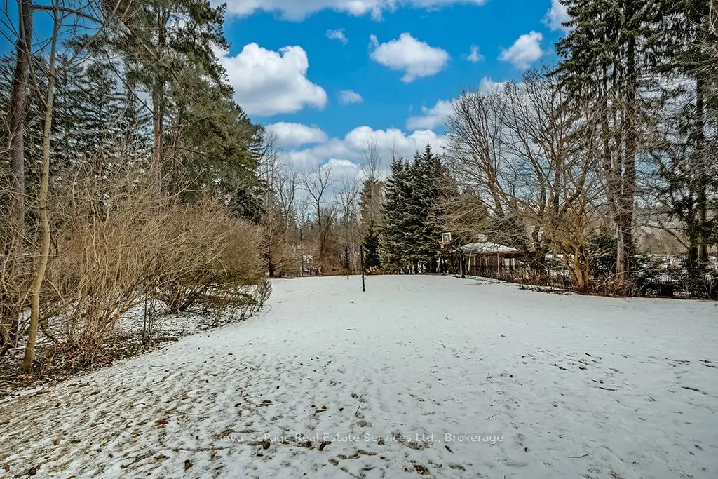 370 POPLAR Drive