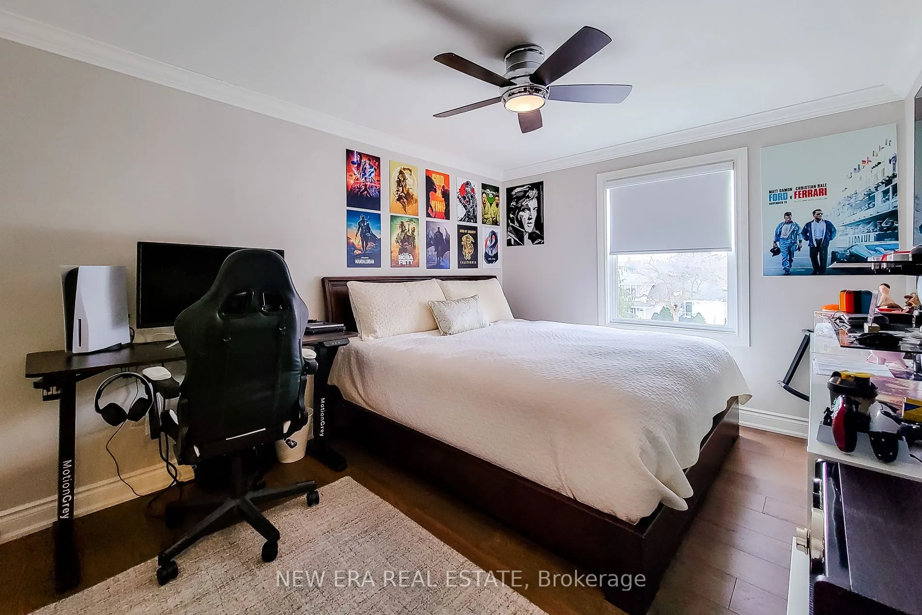 2119 Agincourt Crescent