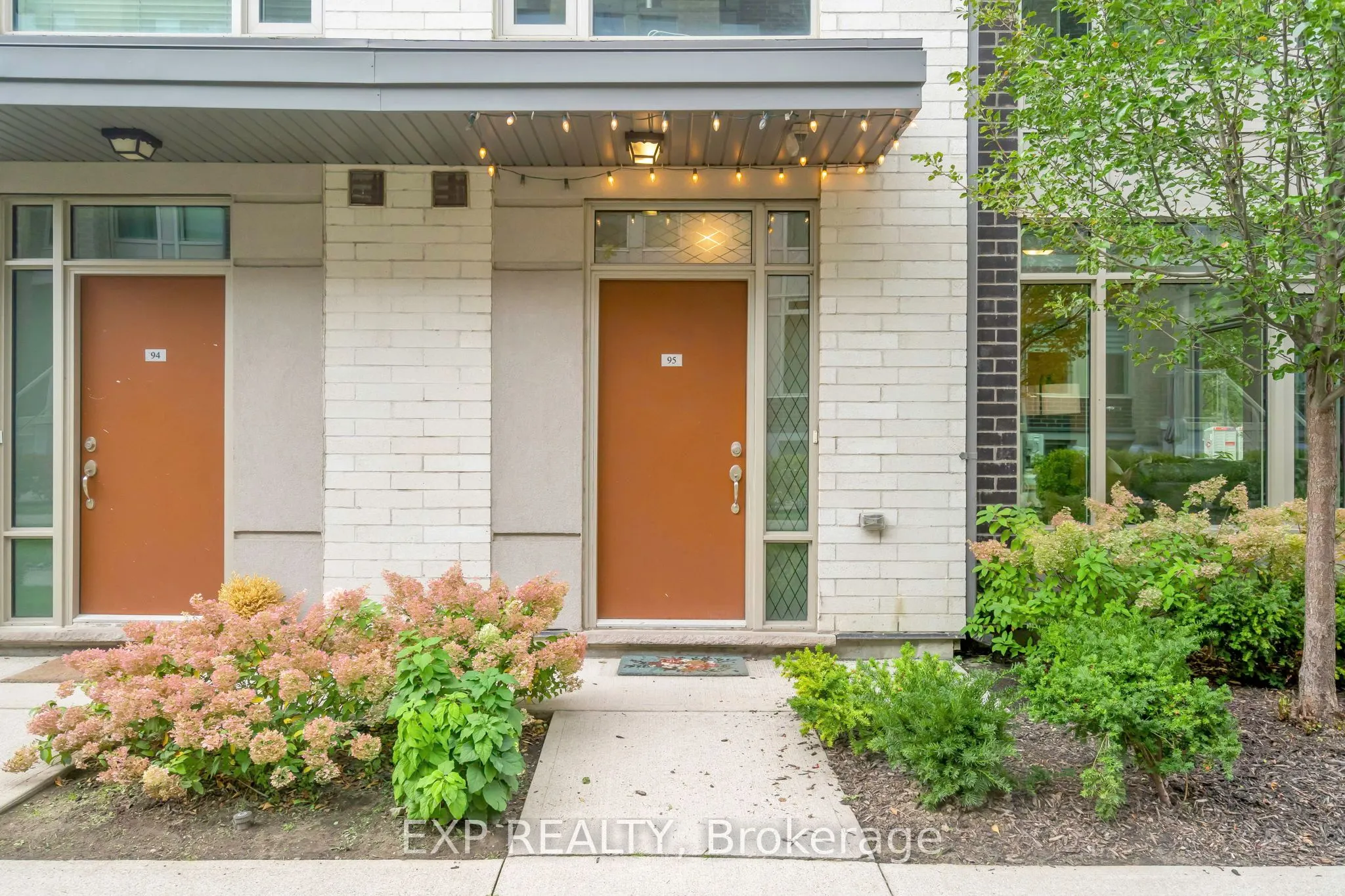 15 Applewood Lane, #95