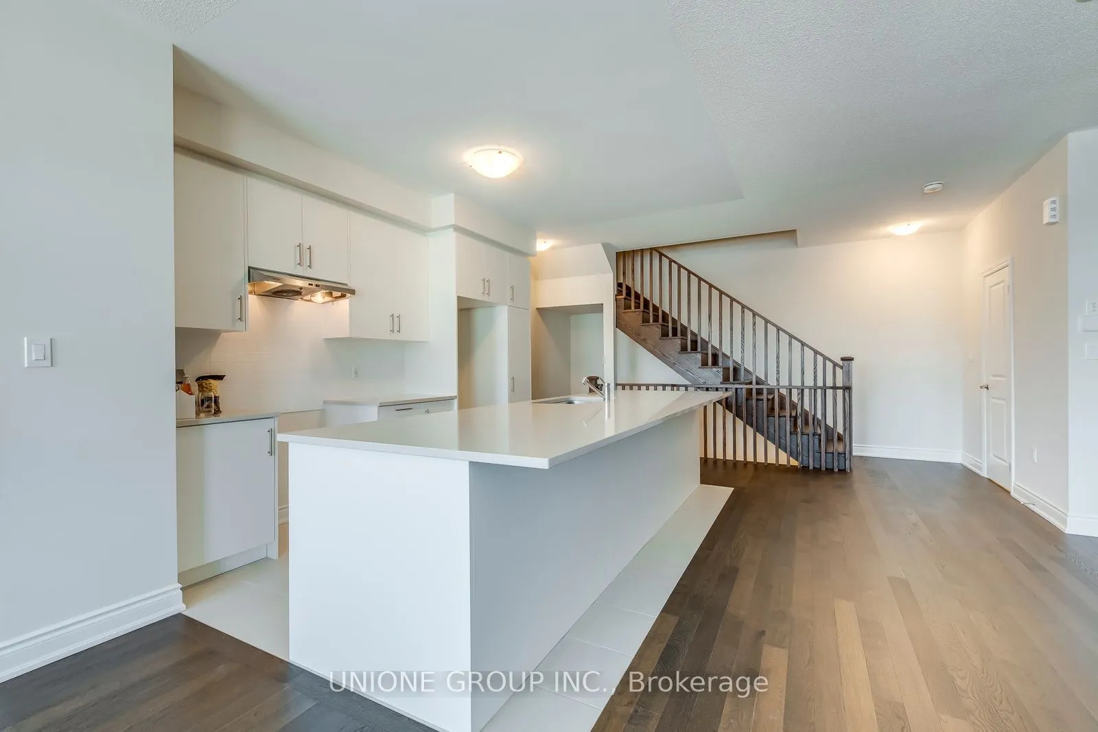 1425 Courtleigh Trail