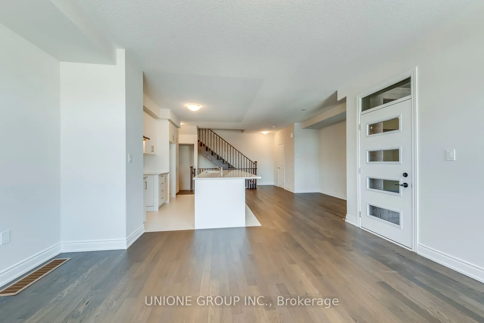 1425 Courtleigh Trail