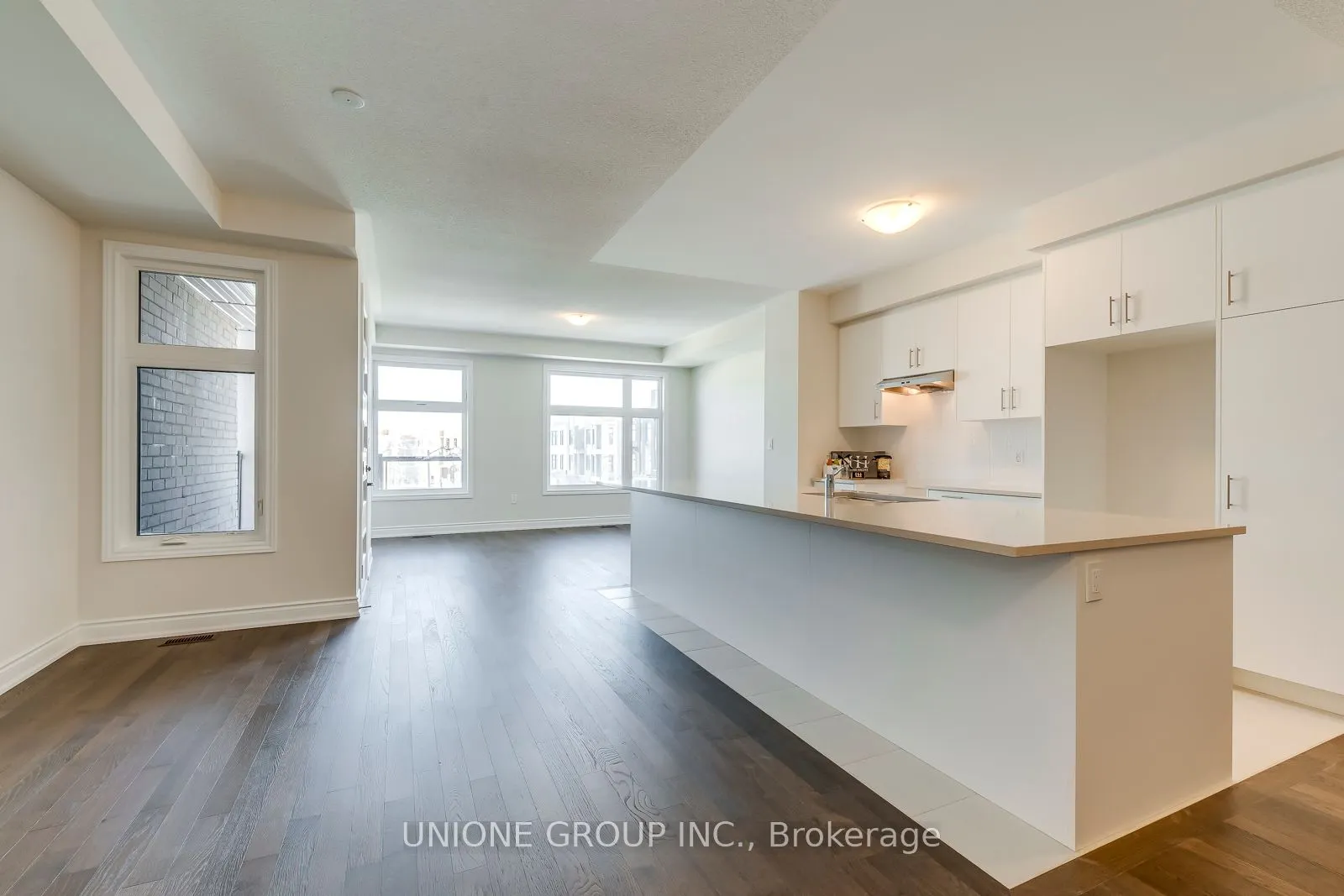 1425 Courtleigh Trail