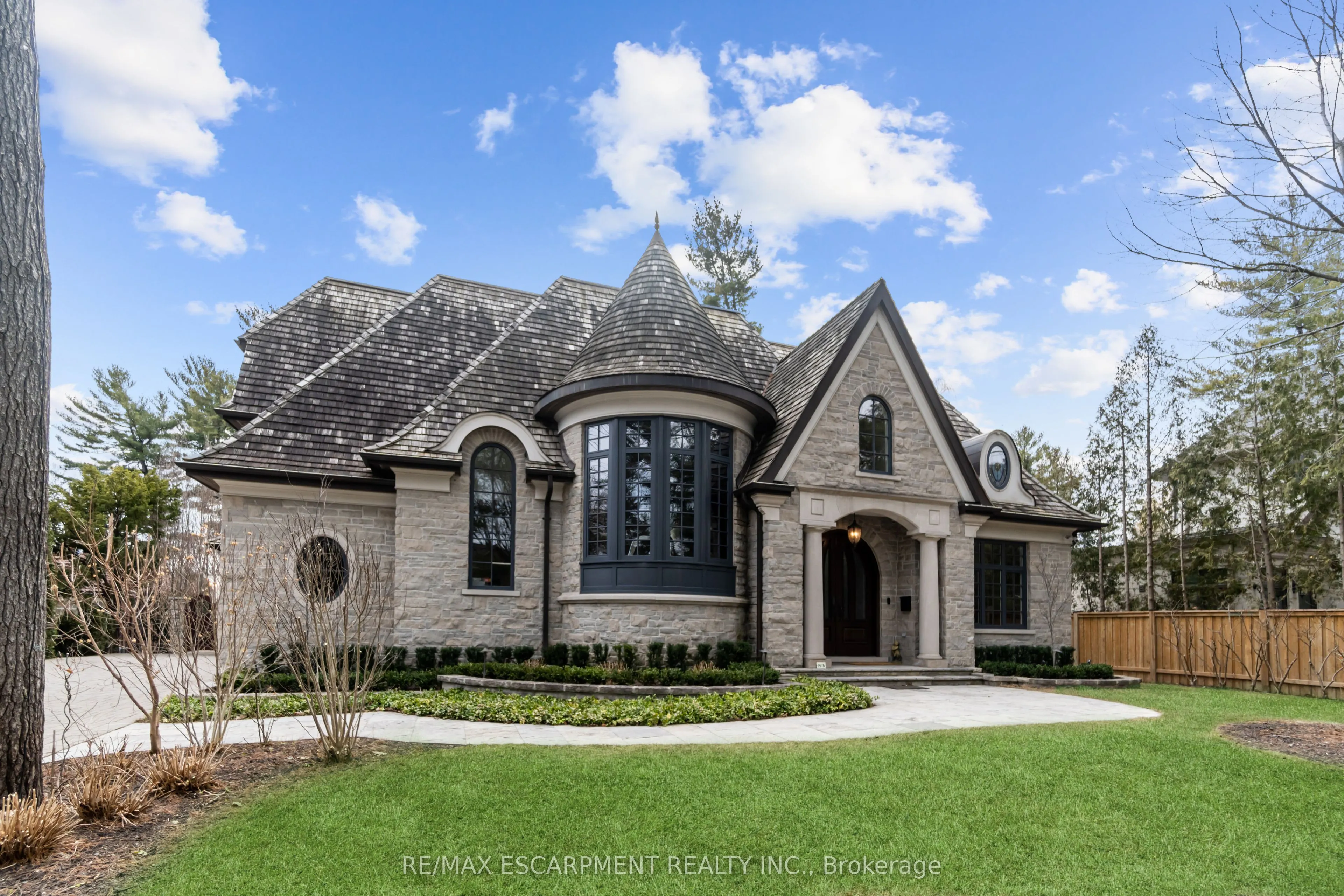 1476 Carmen Drive