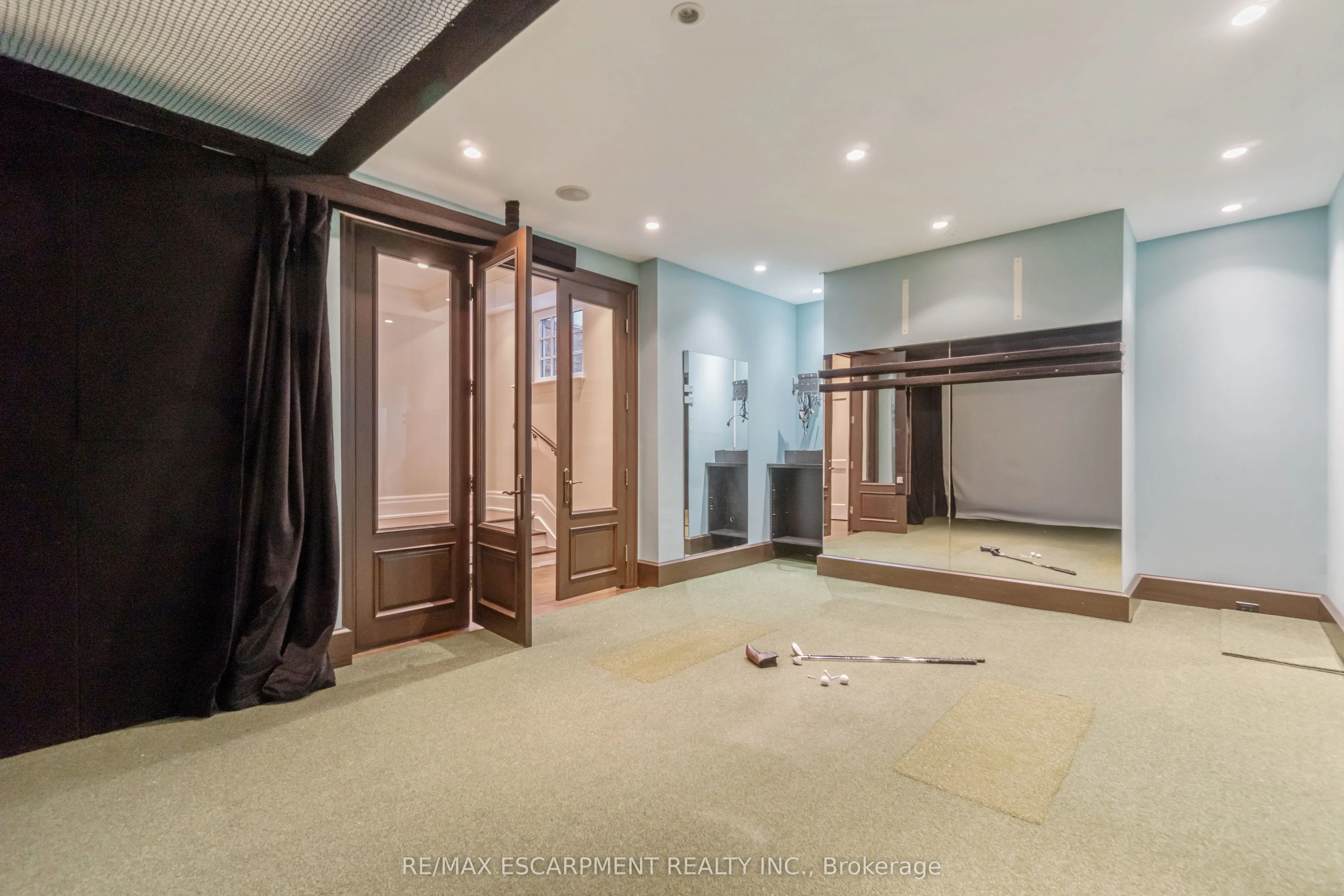 1476 Carmen Drive