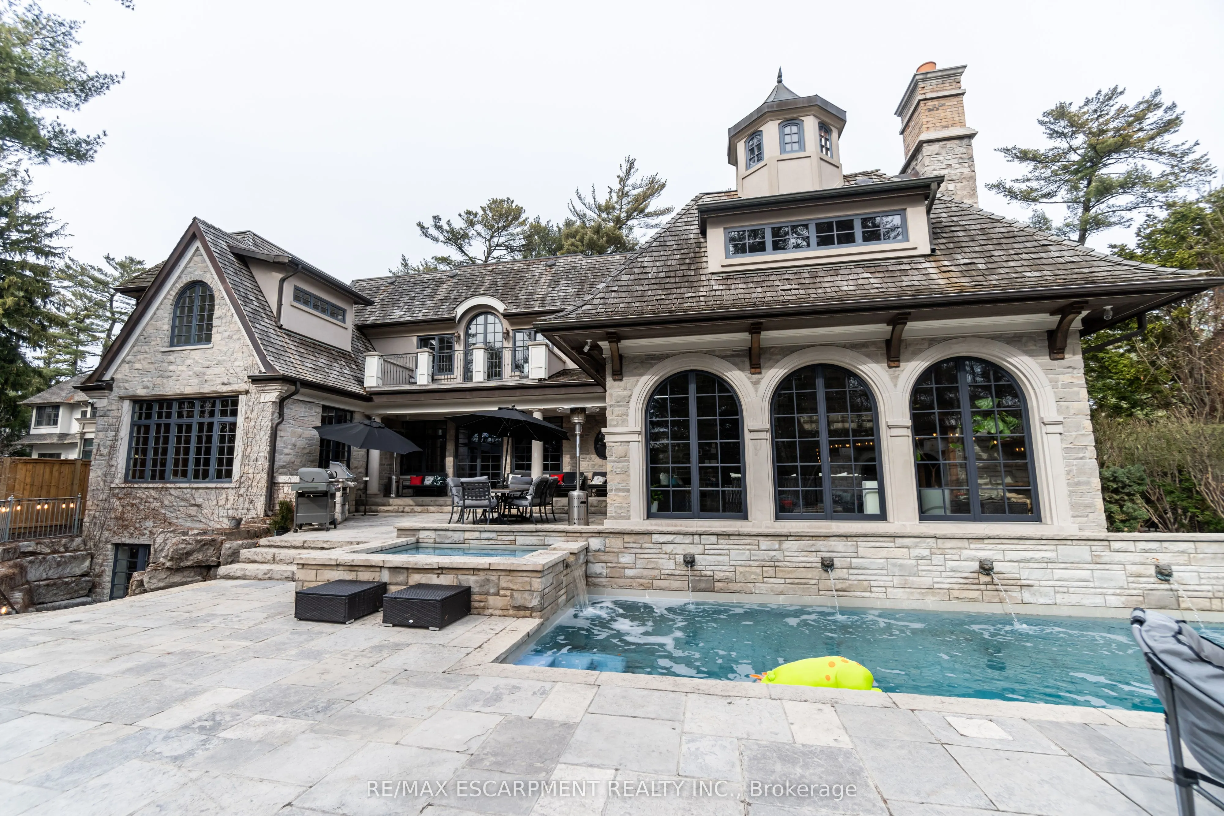 1476 Carmen Drive