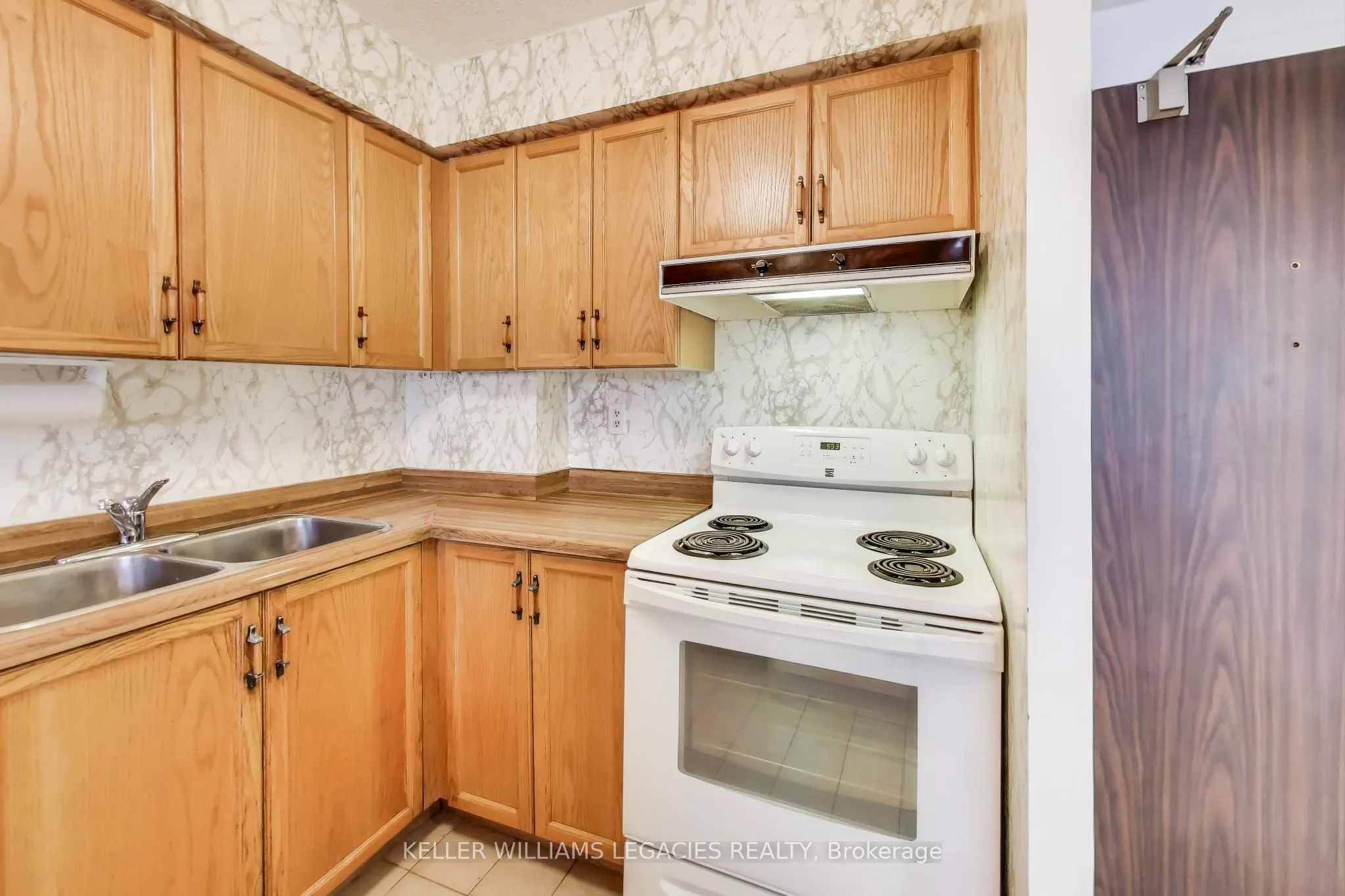 2901 Kipling Avenue, #801