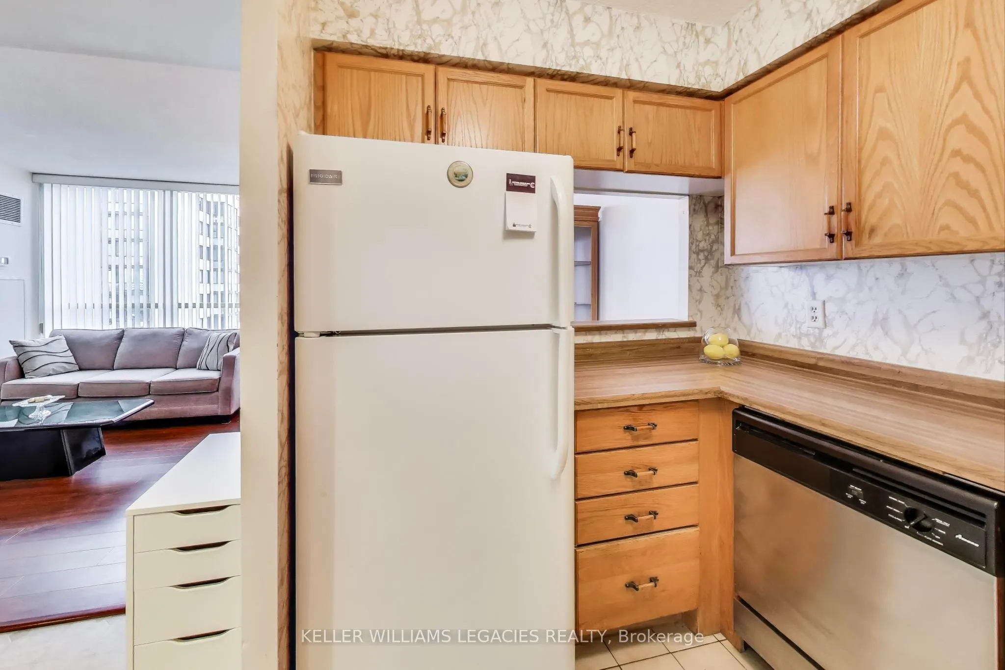 2901 Kipling Avenue, #801
