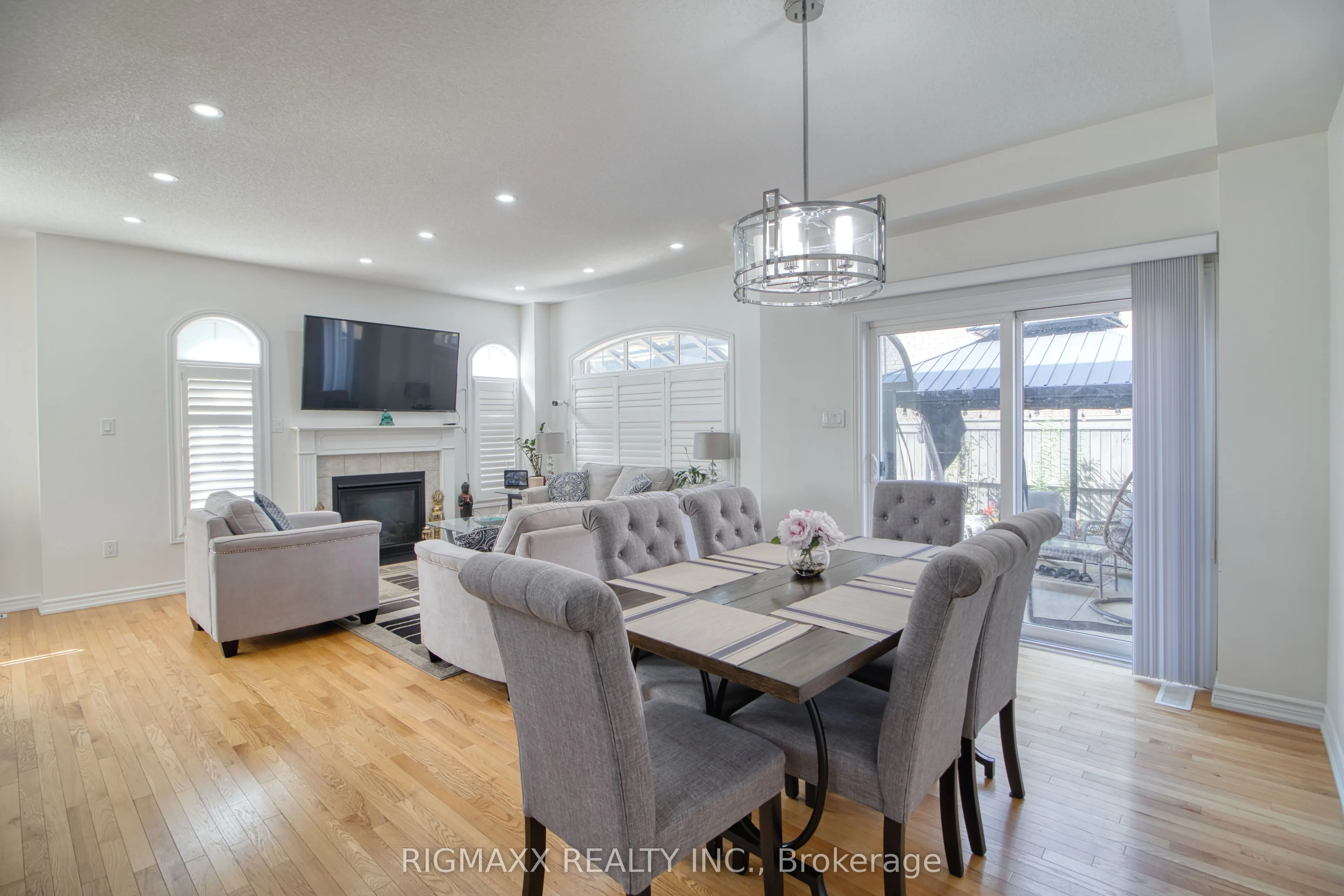 53 Lola Crescent