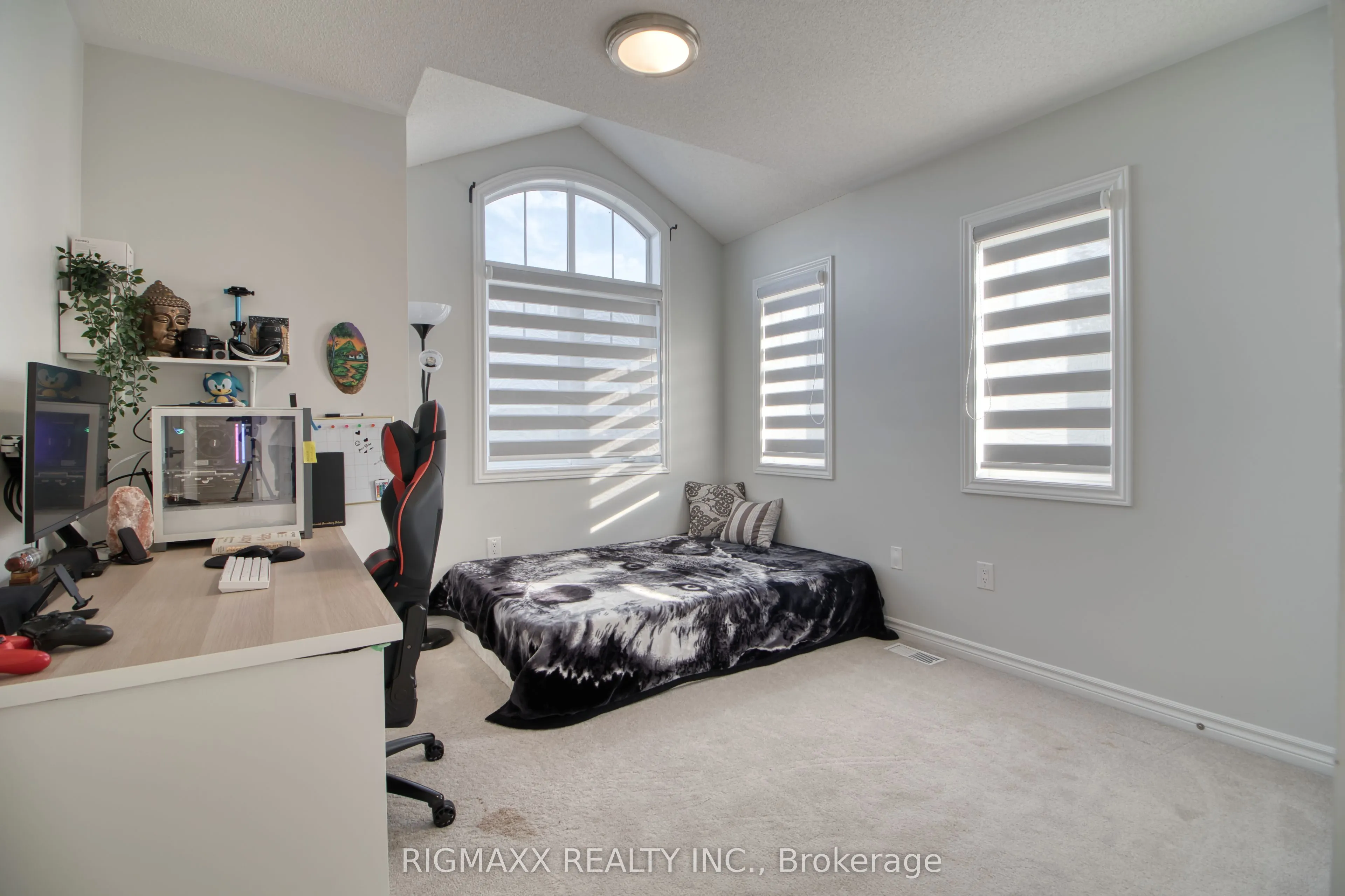 53 Lola Crescent