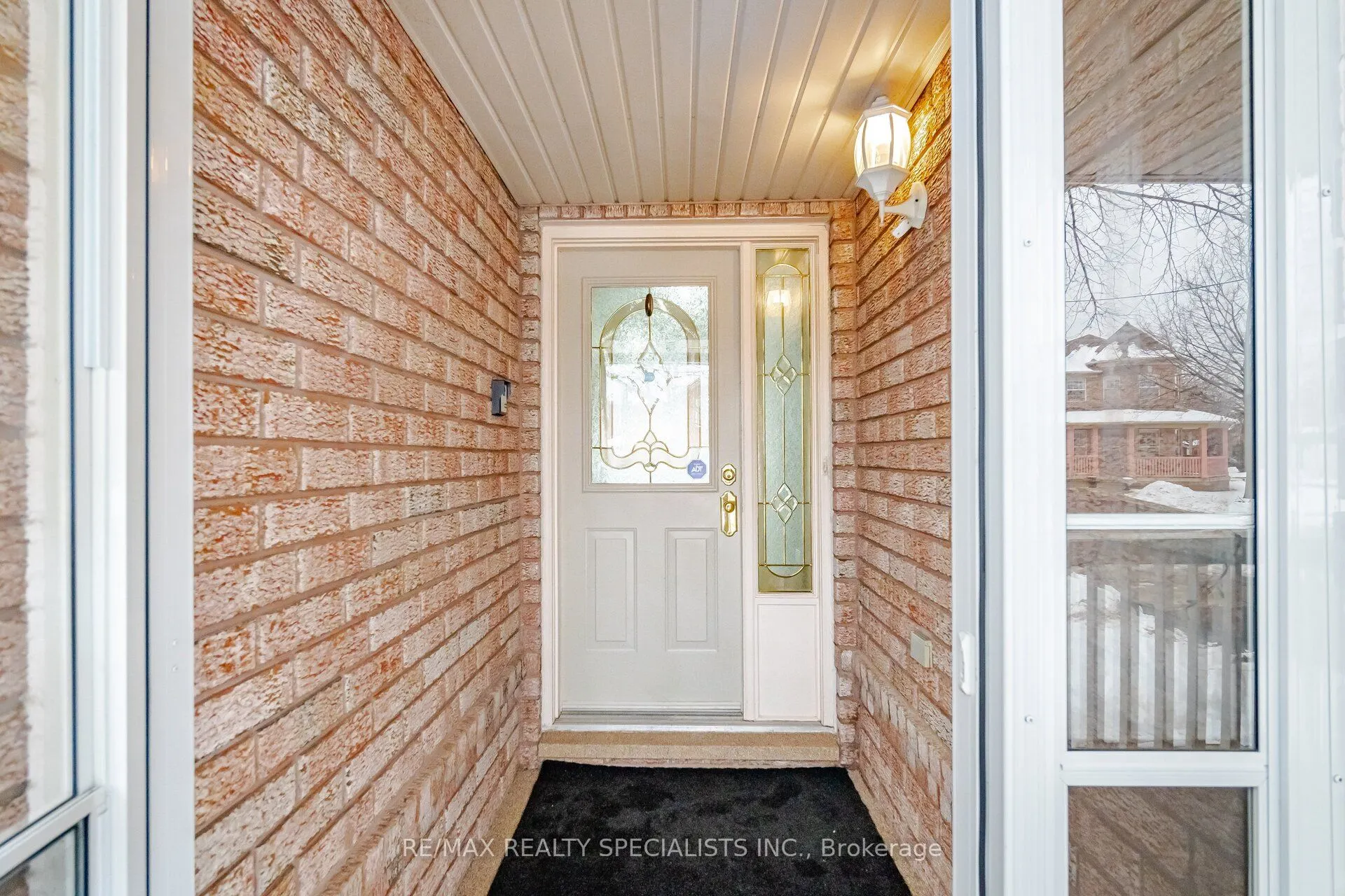 8 Upshall Drive