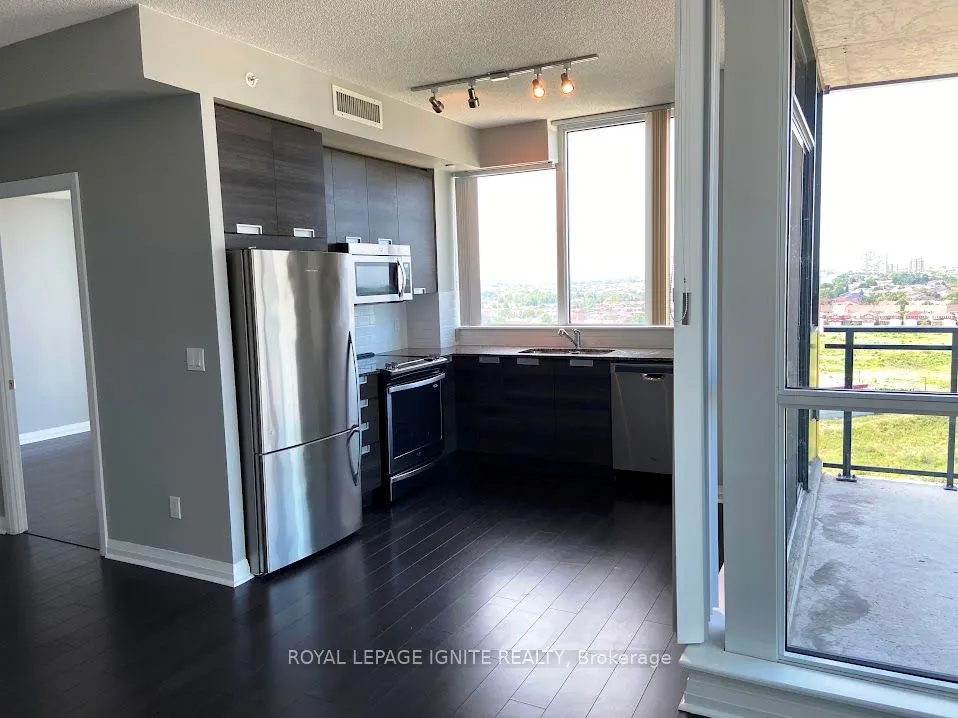 75 Eglinton Avenue W, #1107