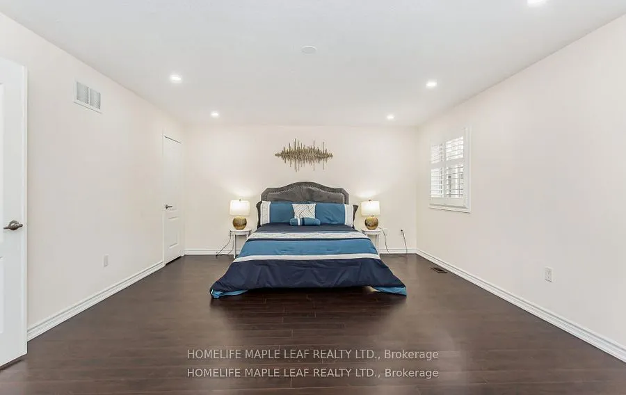 11 Cloverhaven Road