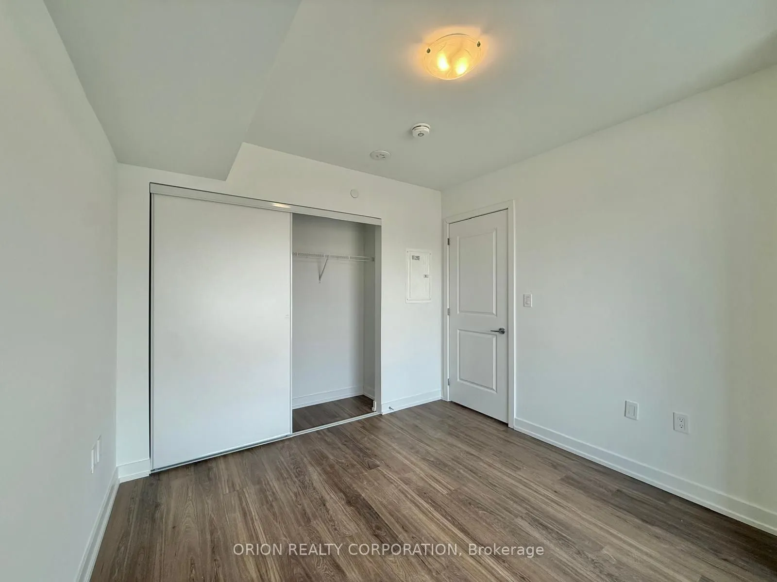 556 Marlee Avenue, #219