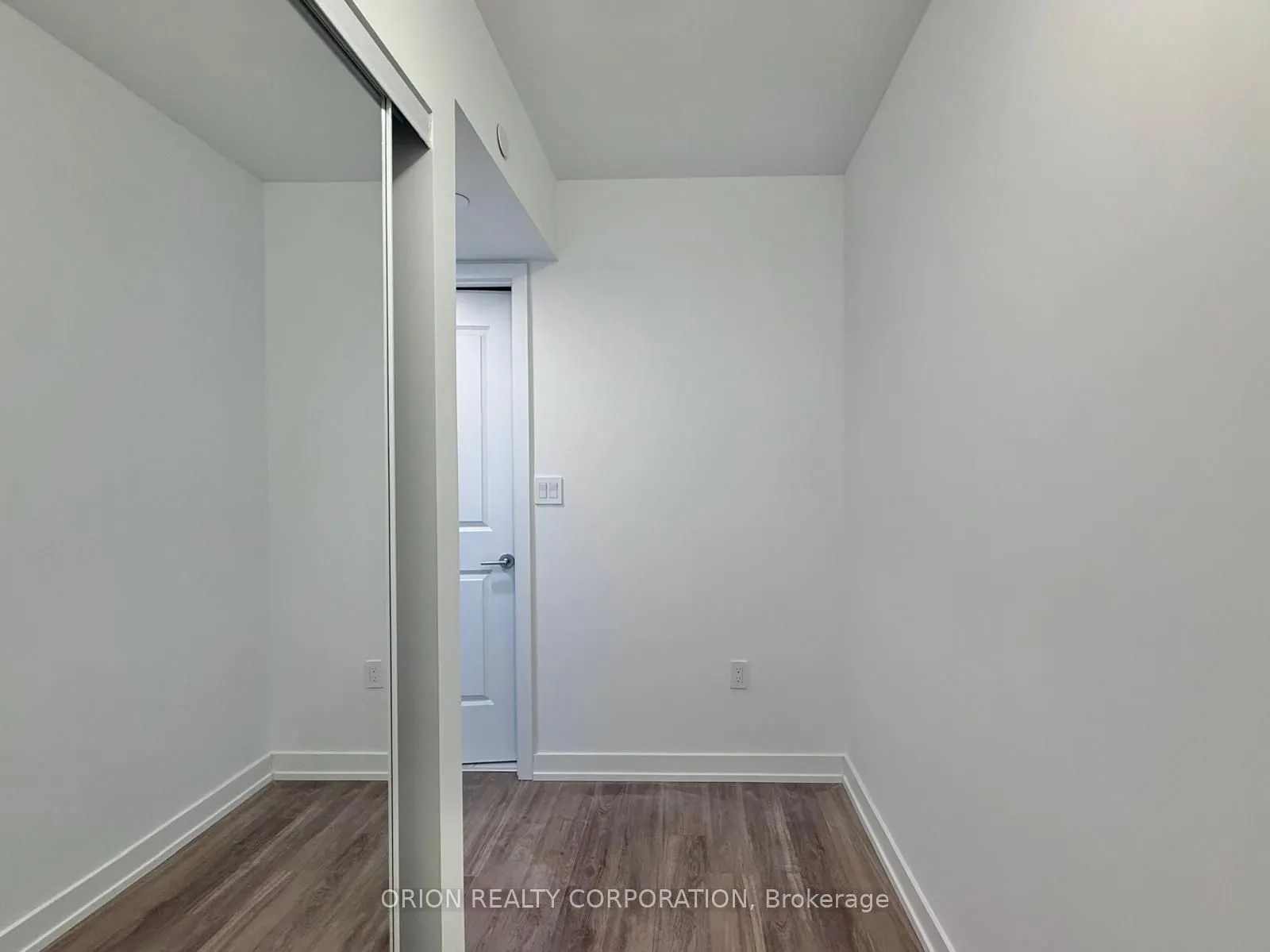 556 Marlee Avenue, #219