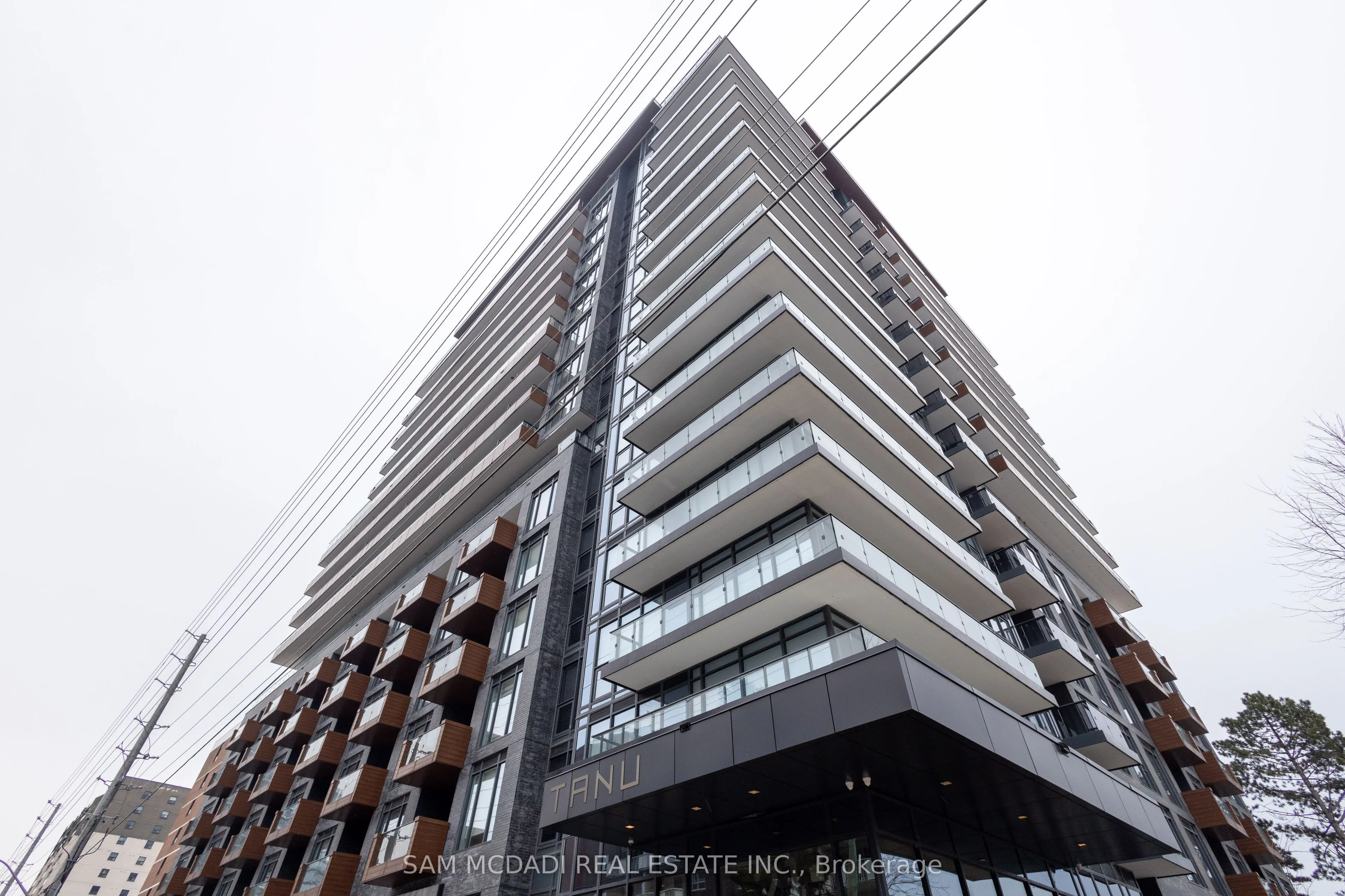 21 PARK Street E, #815