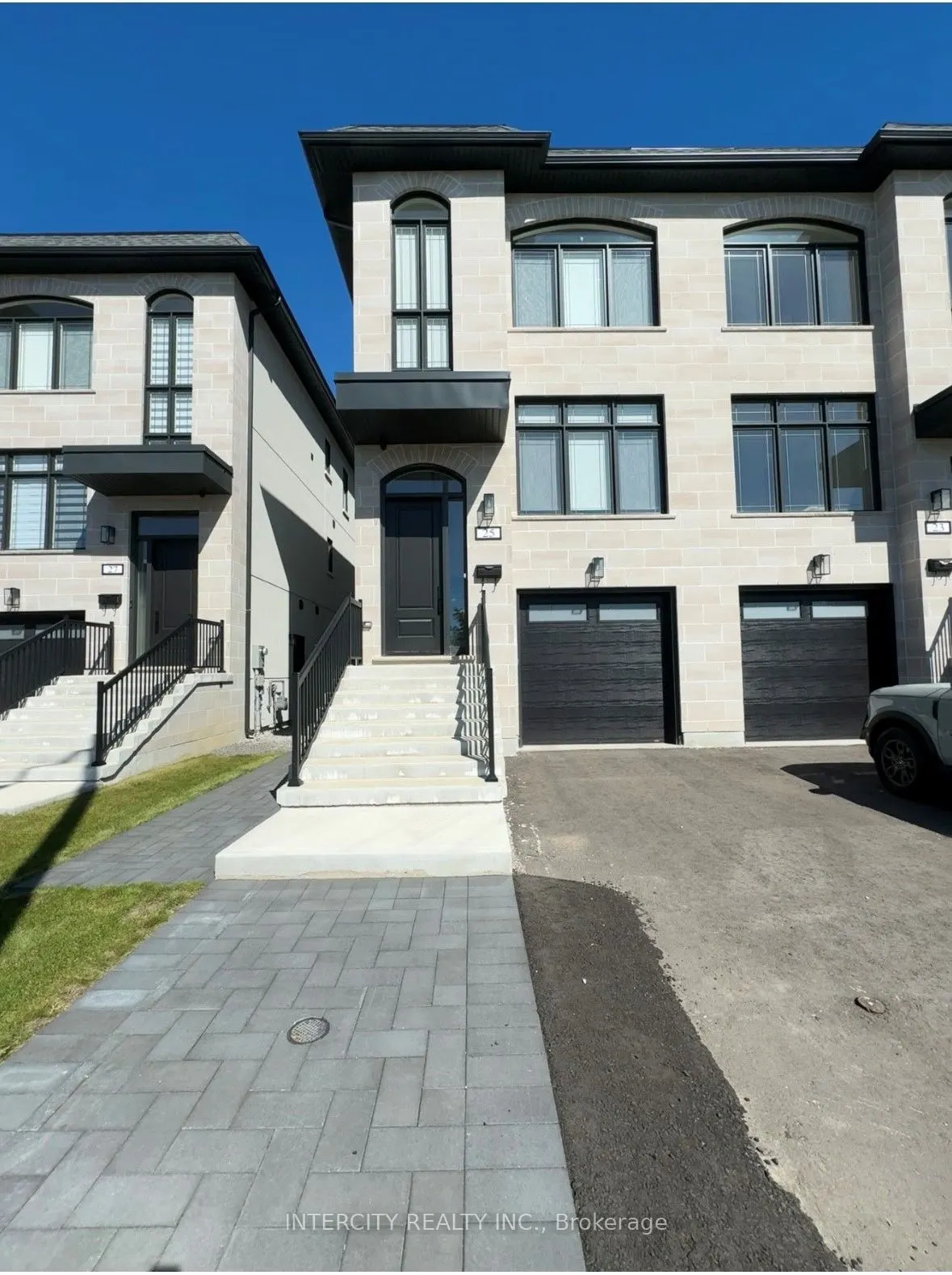 25 St Gaspar Court