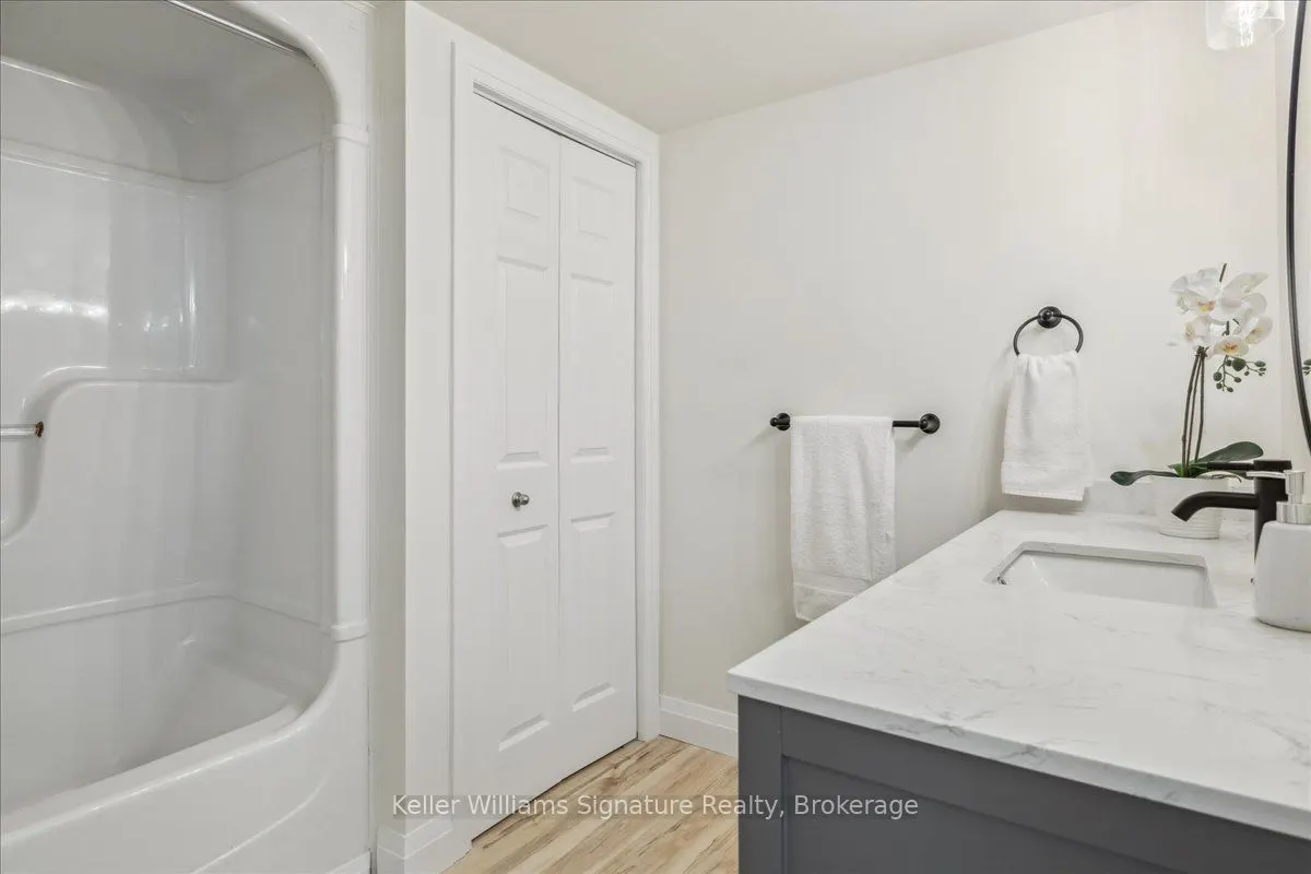 2075 Appleby Line, #205