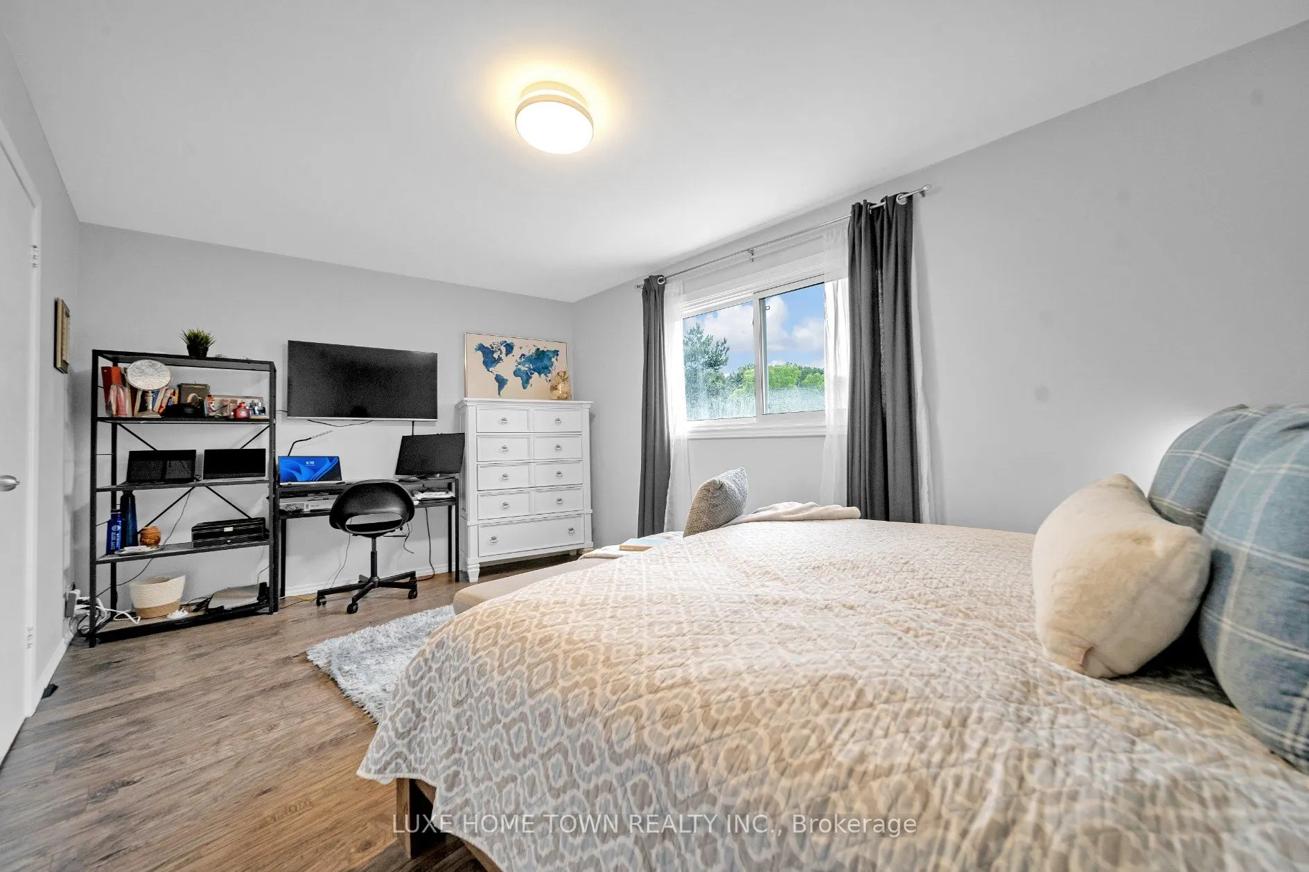 400 Mississauga Valley Boulevard #160