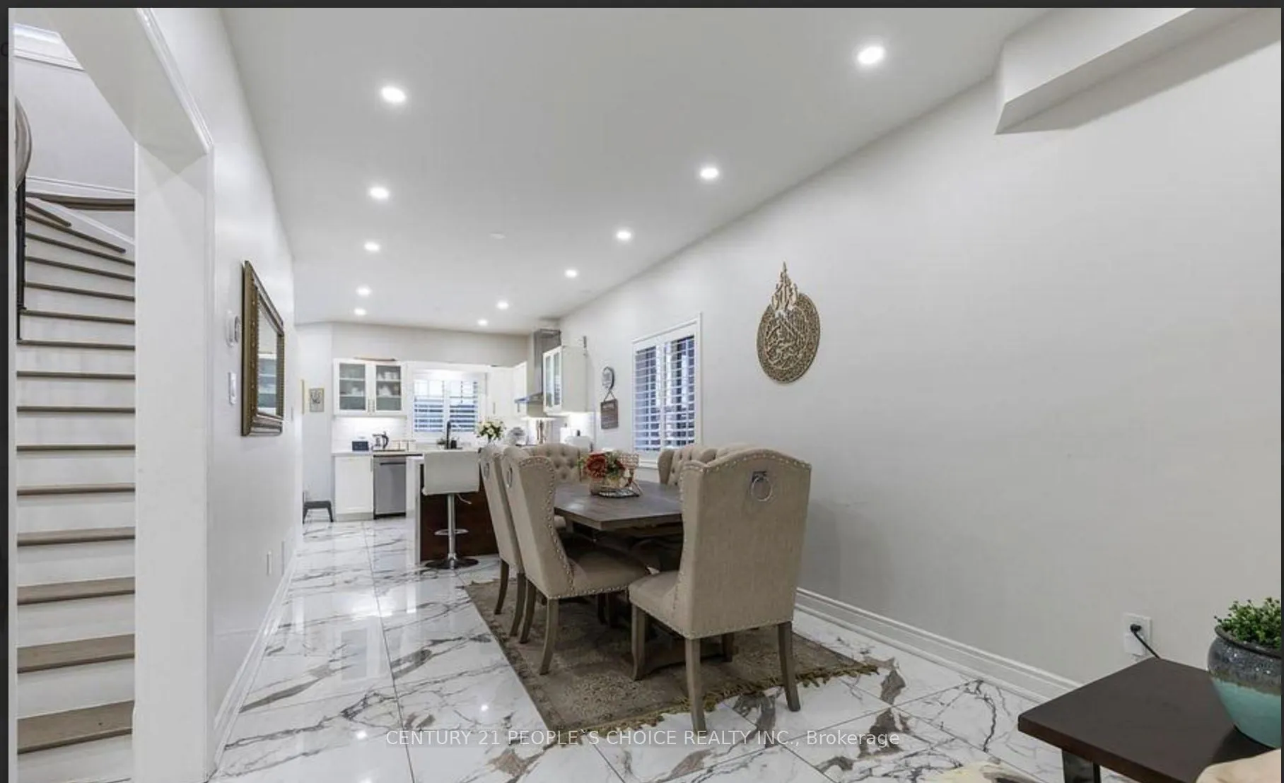 6993 Amour Terrace