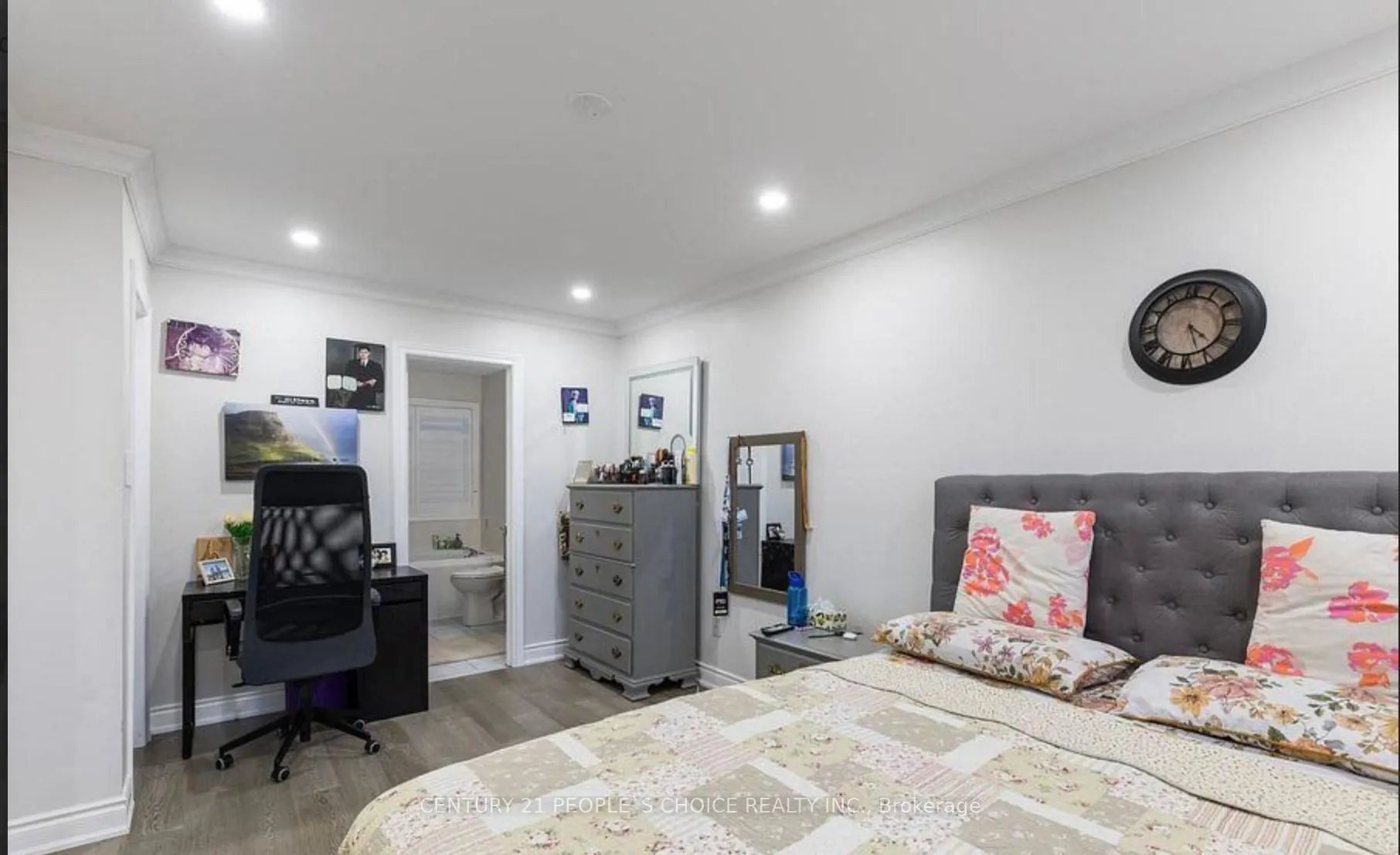6993 Amour Terrace