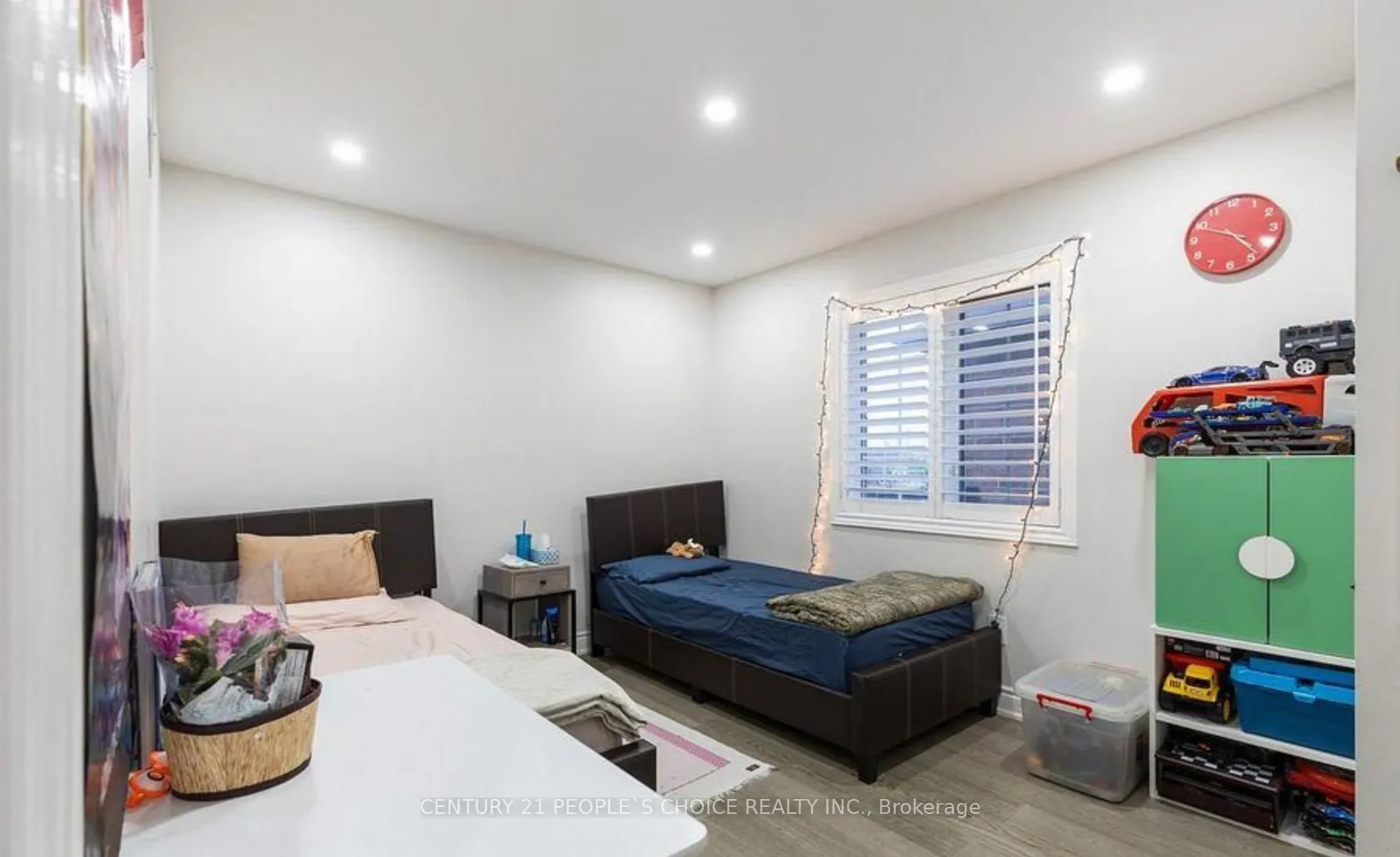 6993 Amour Terrace