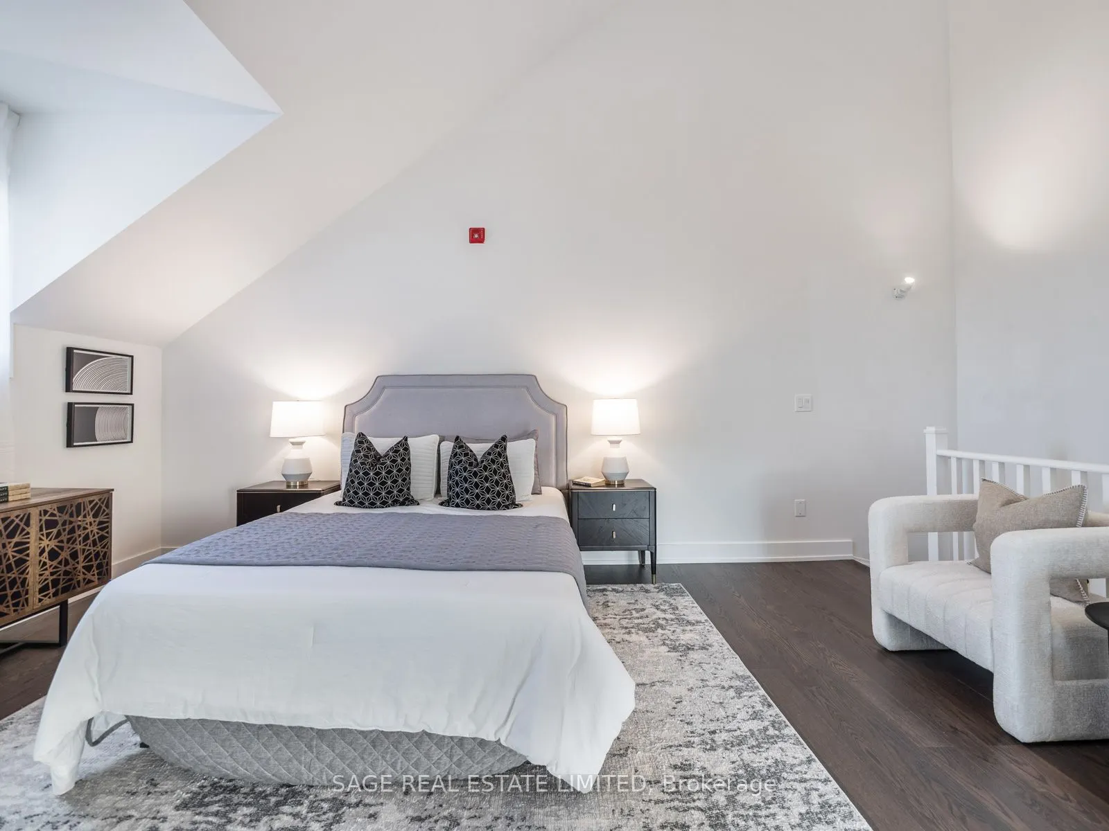 1183 Dufferin Street, #102