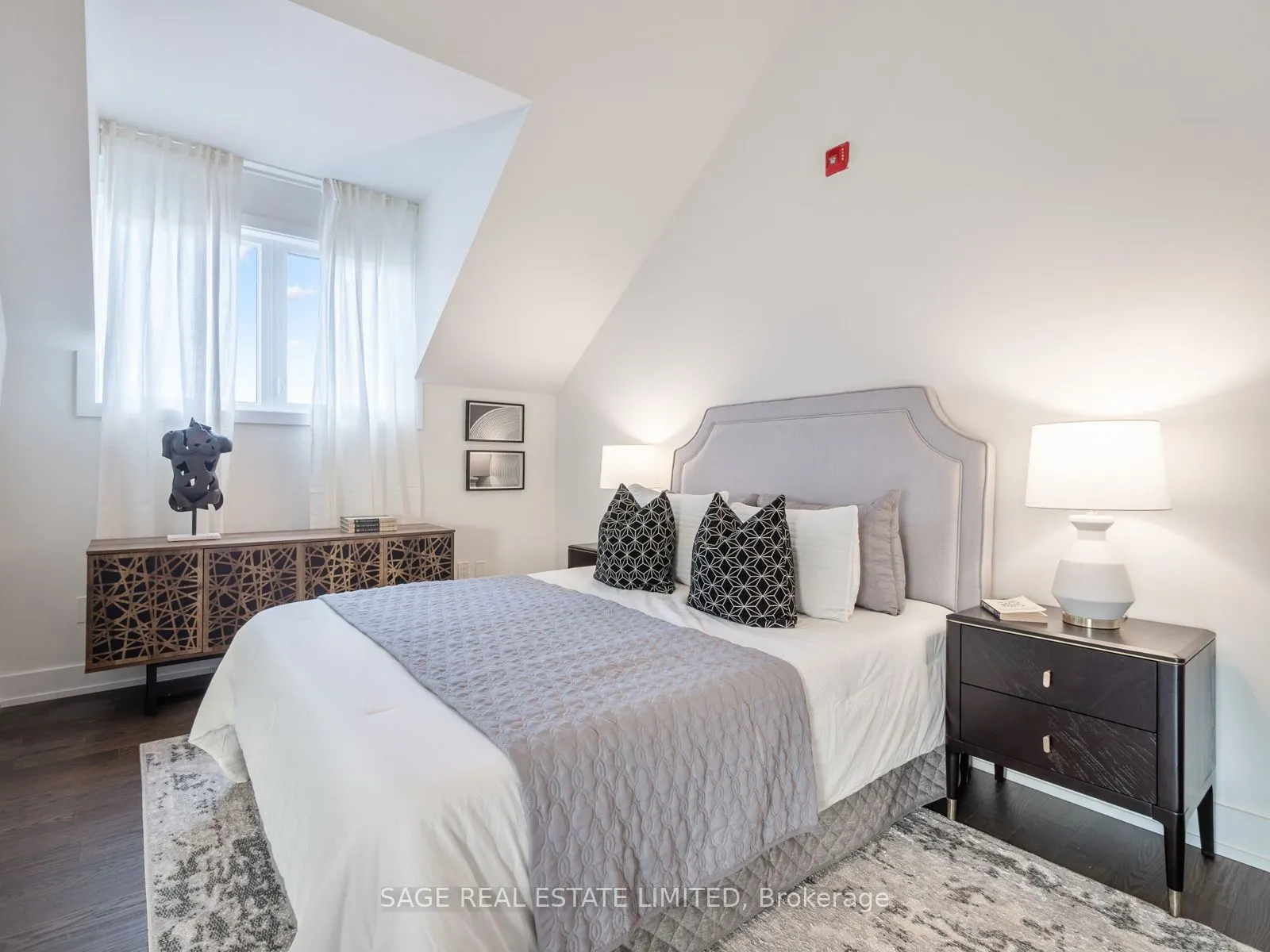 1183 Dufferin Street, #102