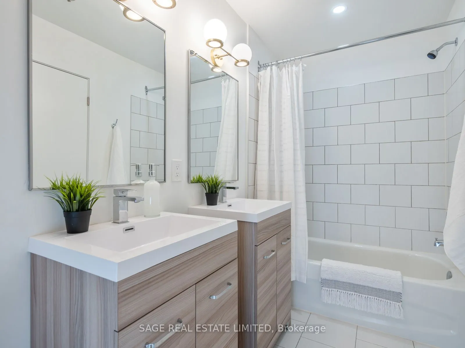 1183 Dufferin Street, #102