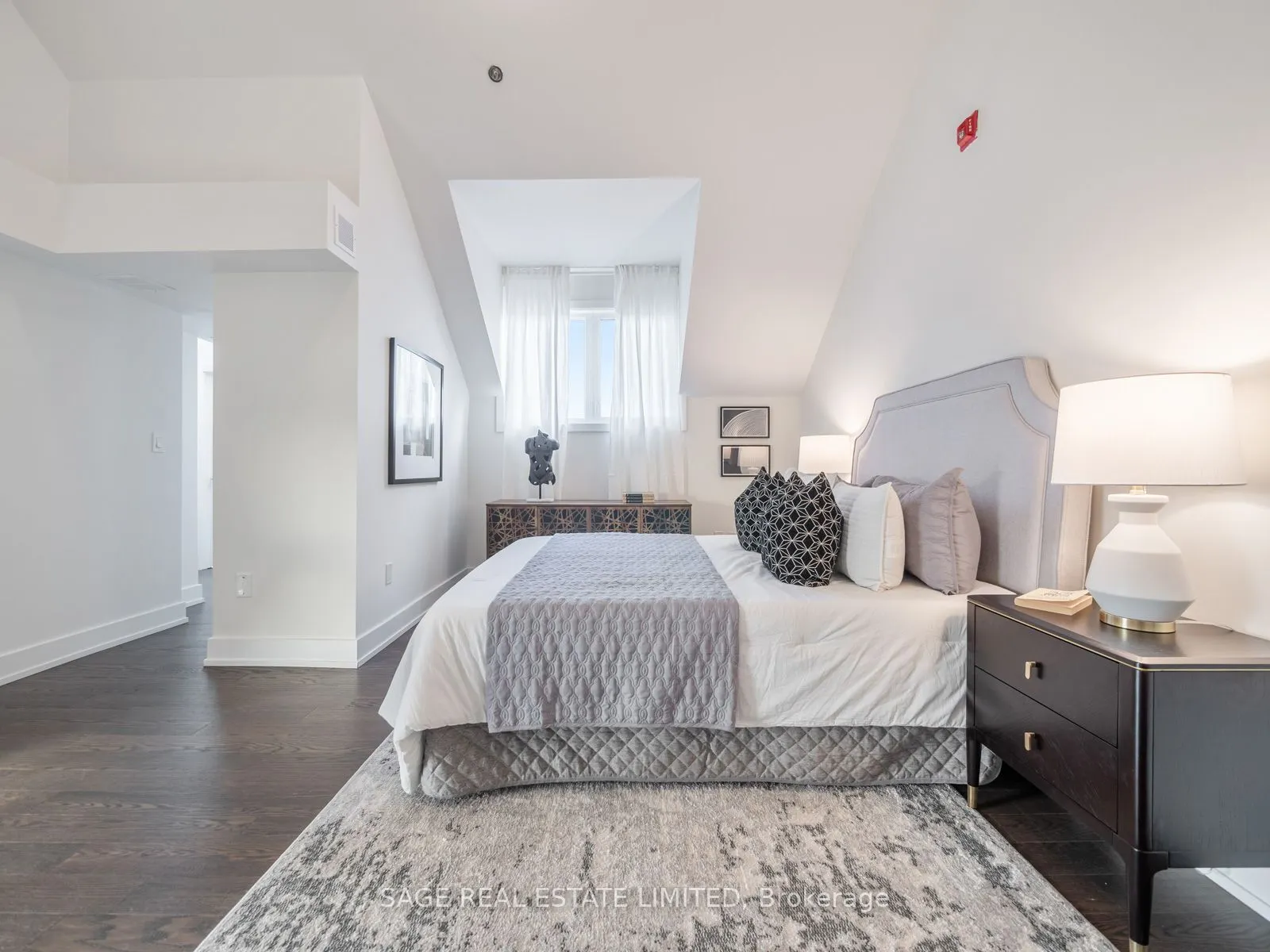1183 Dufferin Street, #102