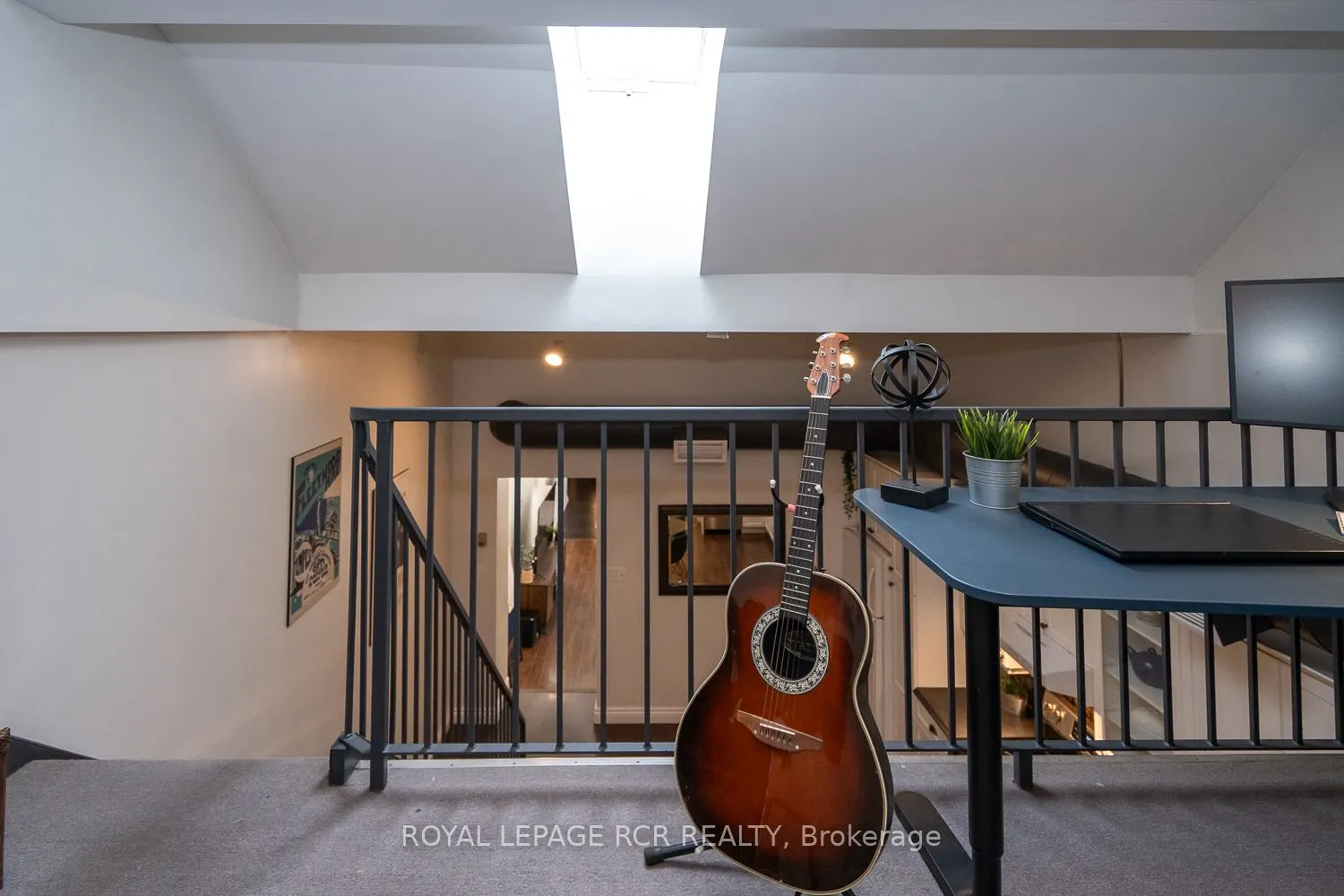 123 Broadway Avenue, #A