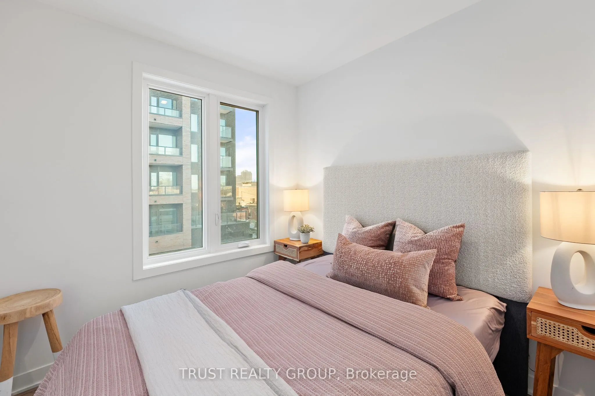10 Ed Clark Gardens Avenue, #7