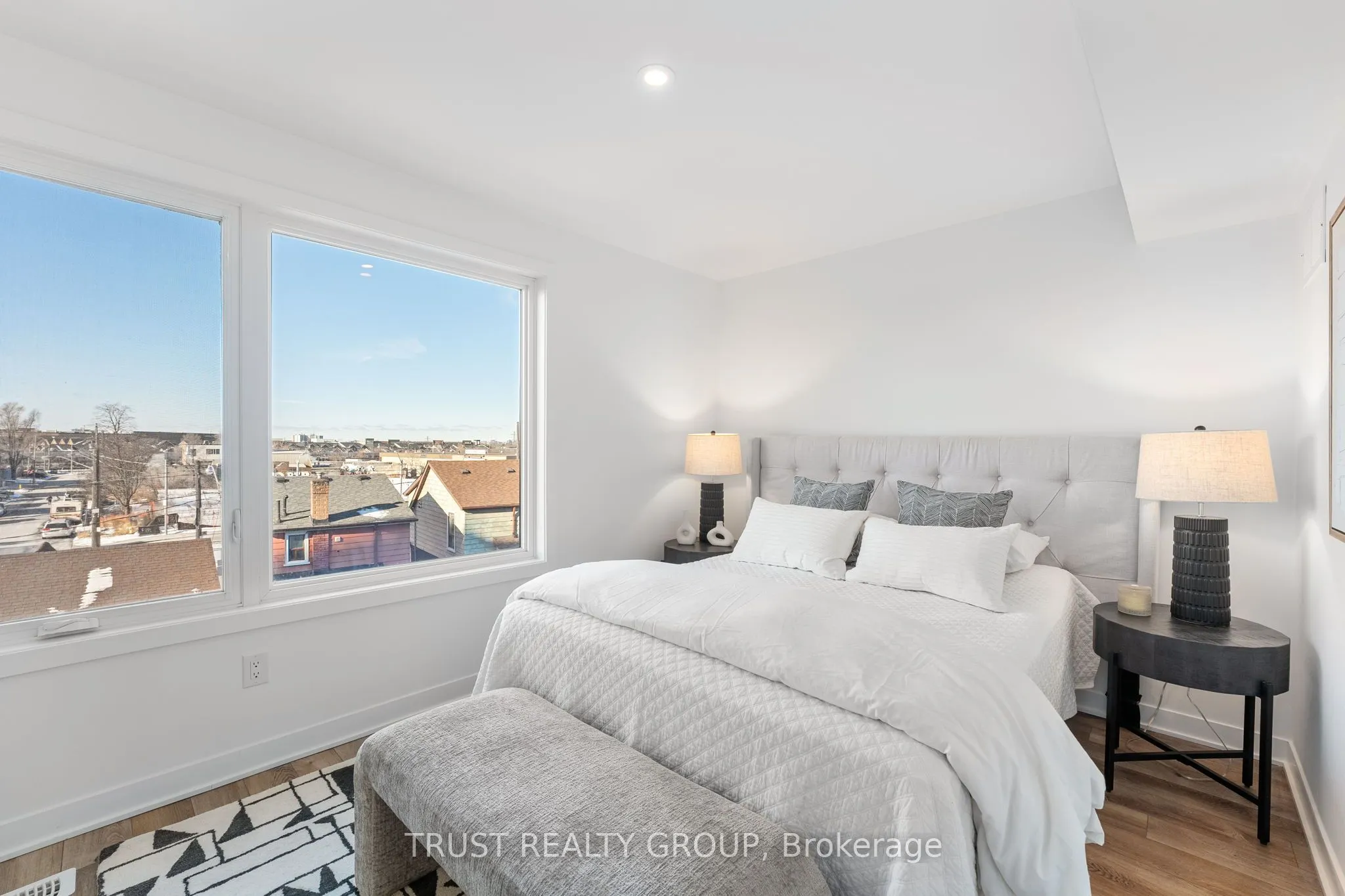 10 Ed Clark Gardens Avenue, #7