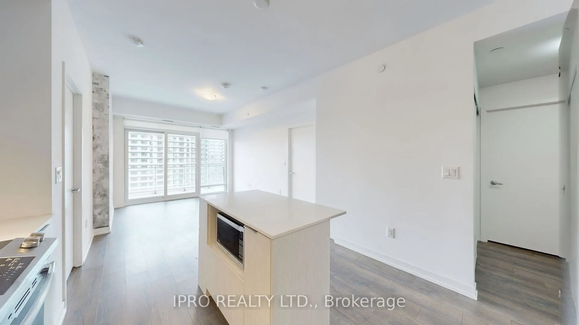 2520 Eglinton Avenue W, #1119