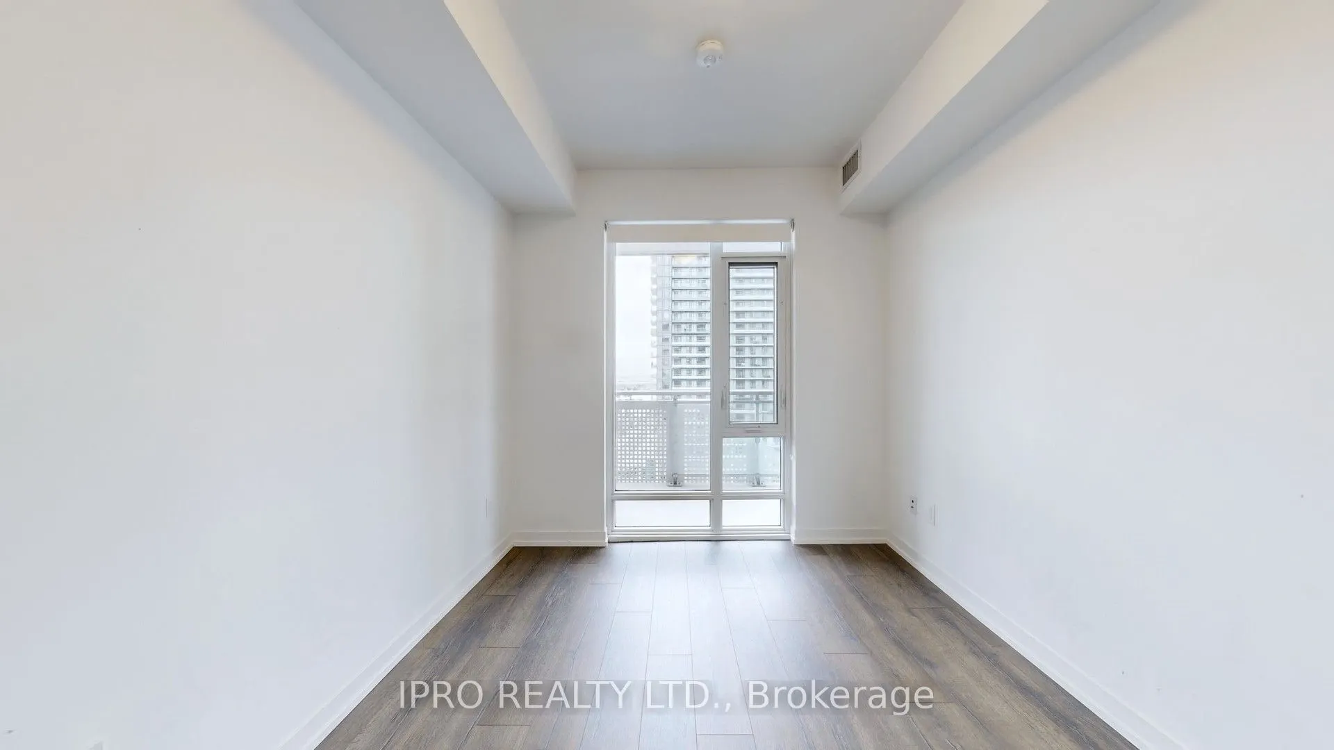 2520 Eglinton Avenue W, #1119
