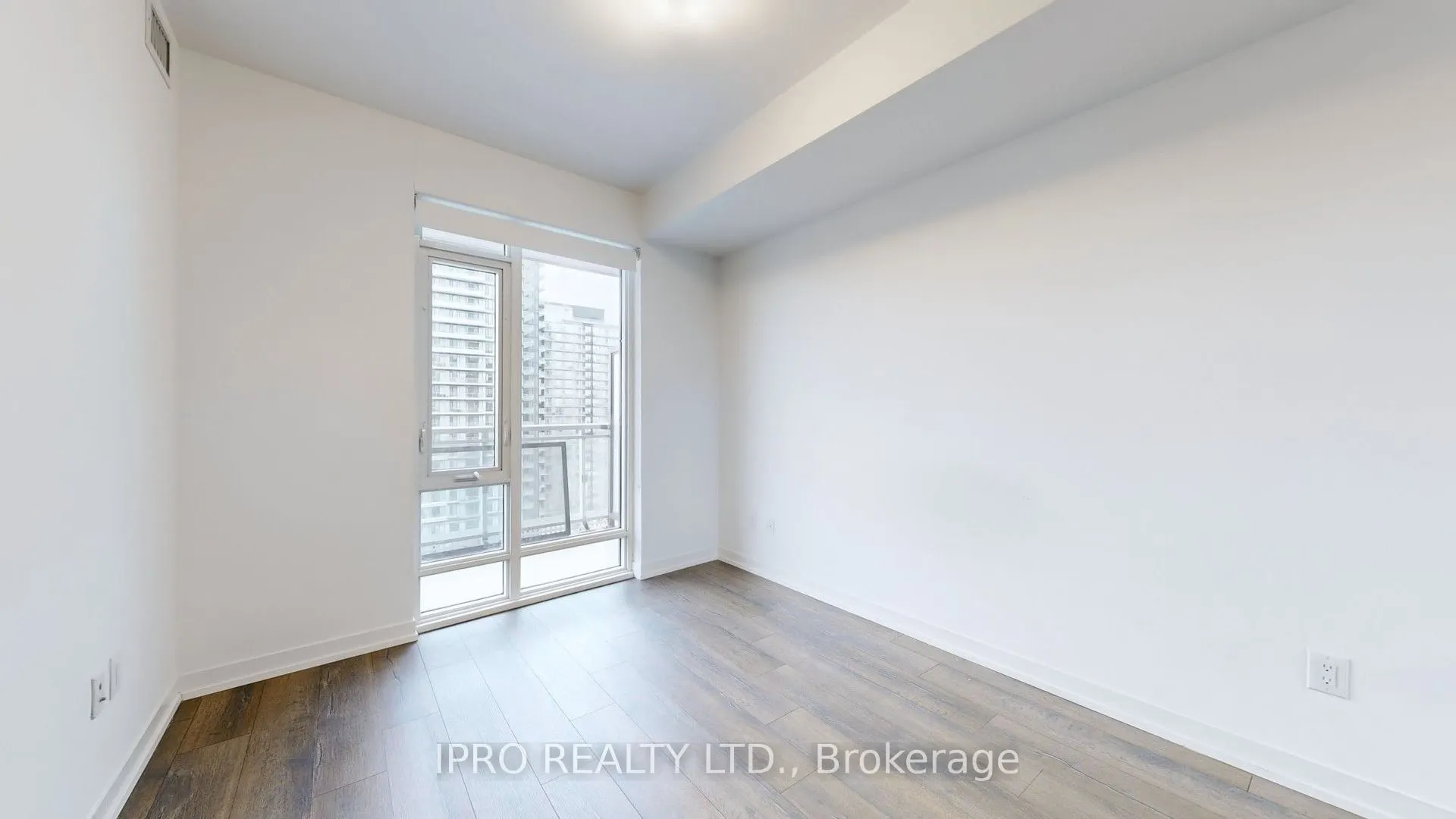 2520 Eglinton Avenue W, #1119