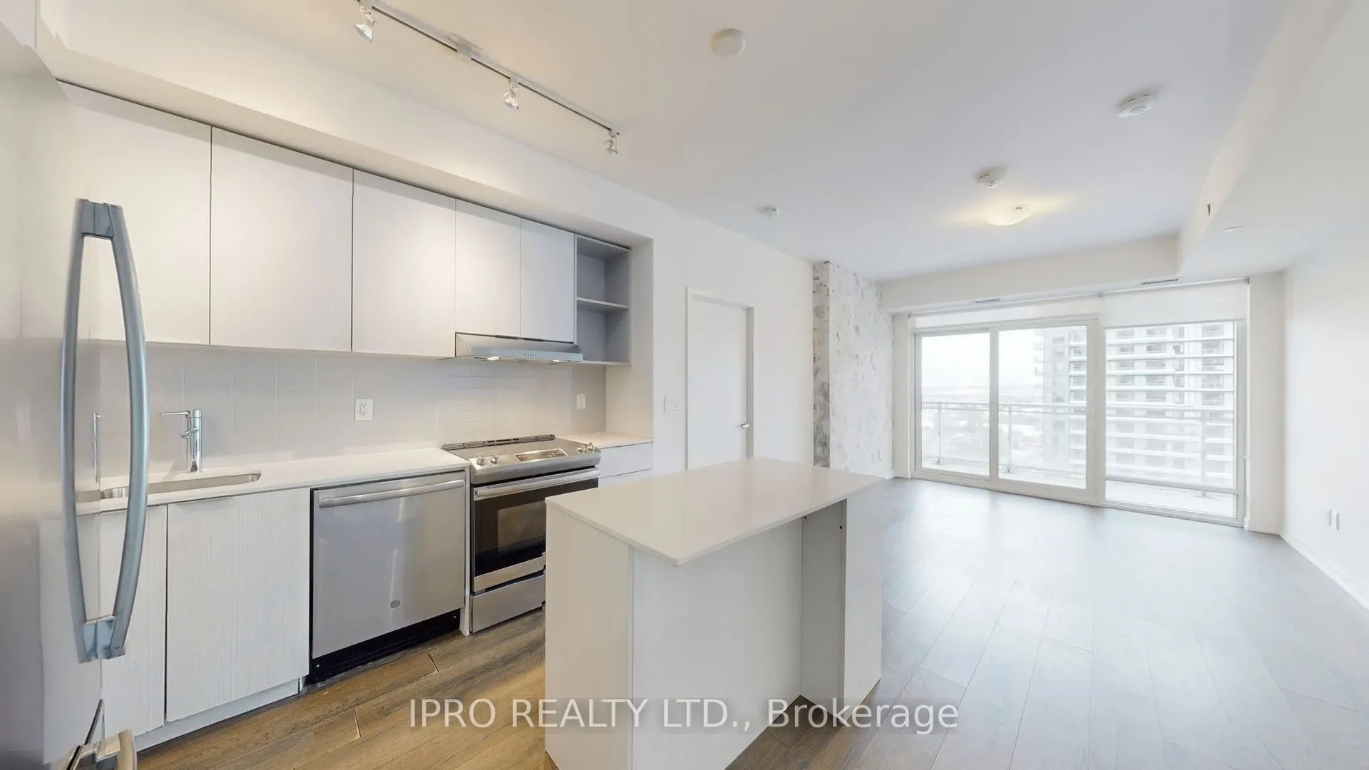 2520 Eglinton Avenue W, #1119