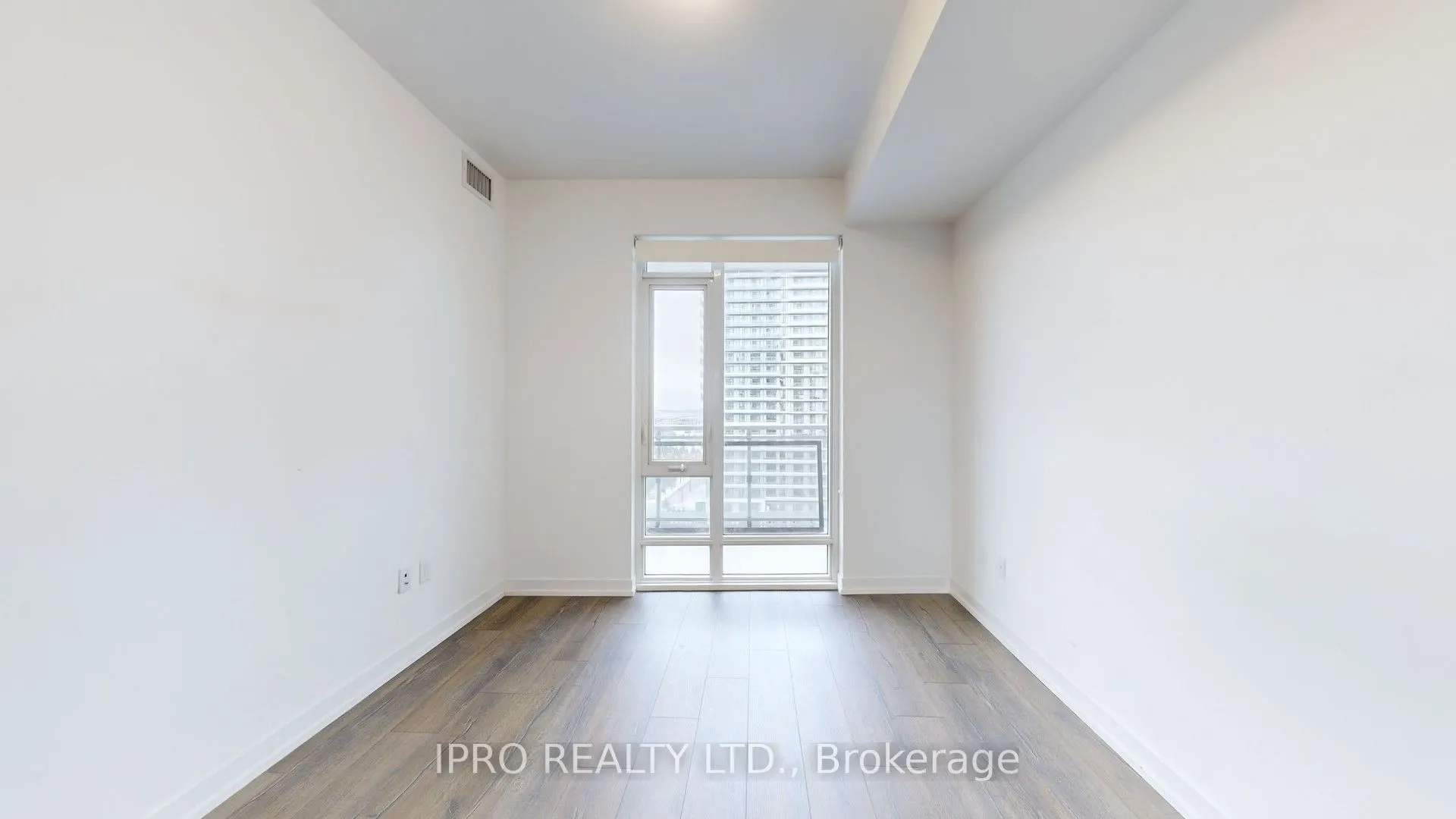 2520 Eglinton Avenue W, #1119