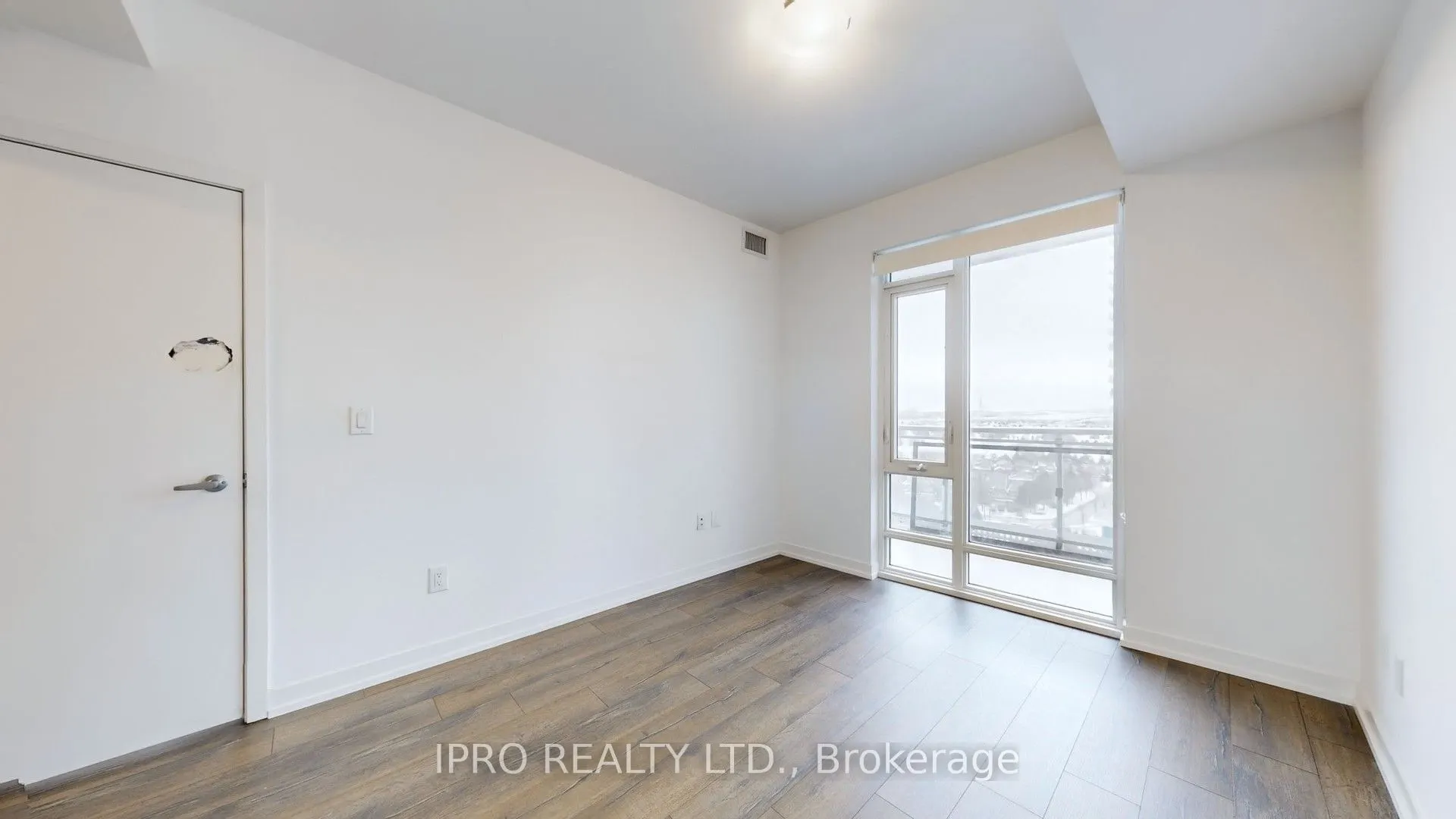 2520 Eglinton Avenue W, #1119