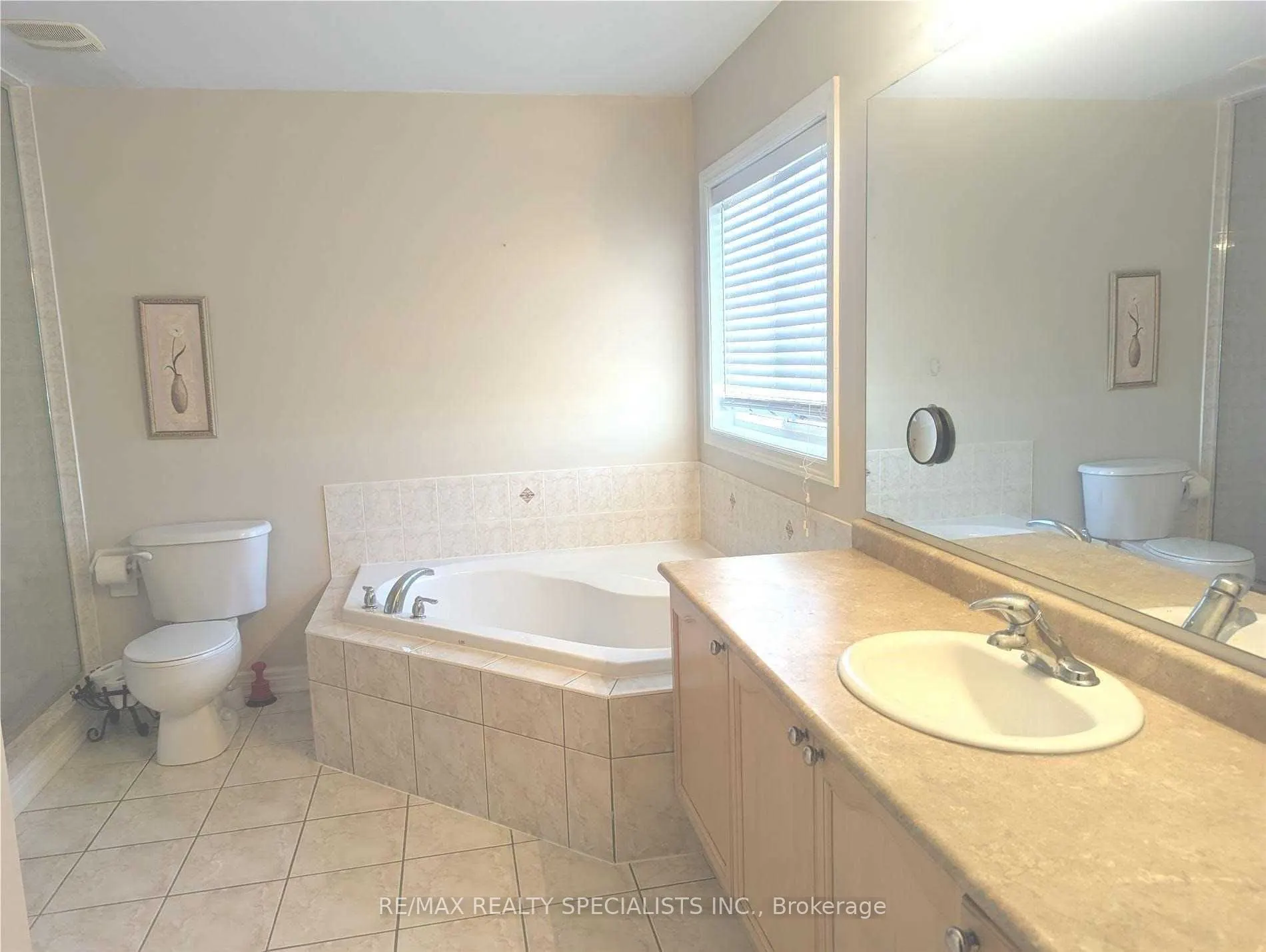 397 Sproat Street, #Upper