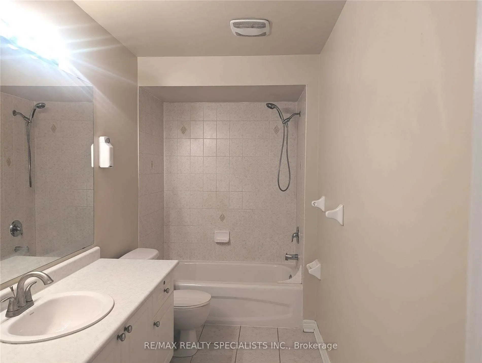 397 Sproat Street, #Upper