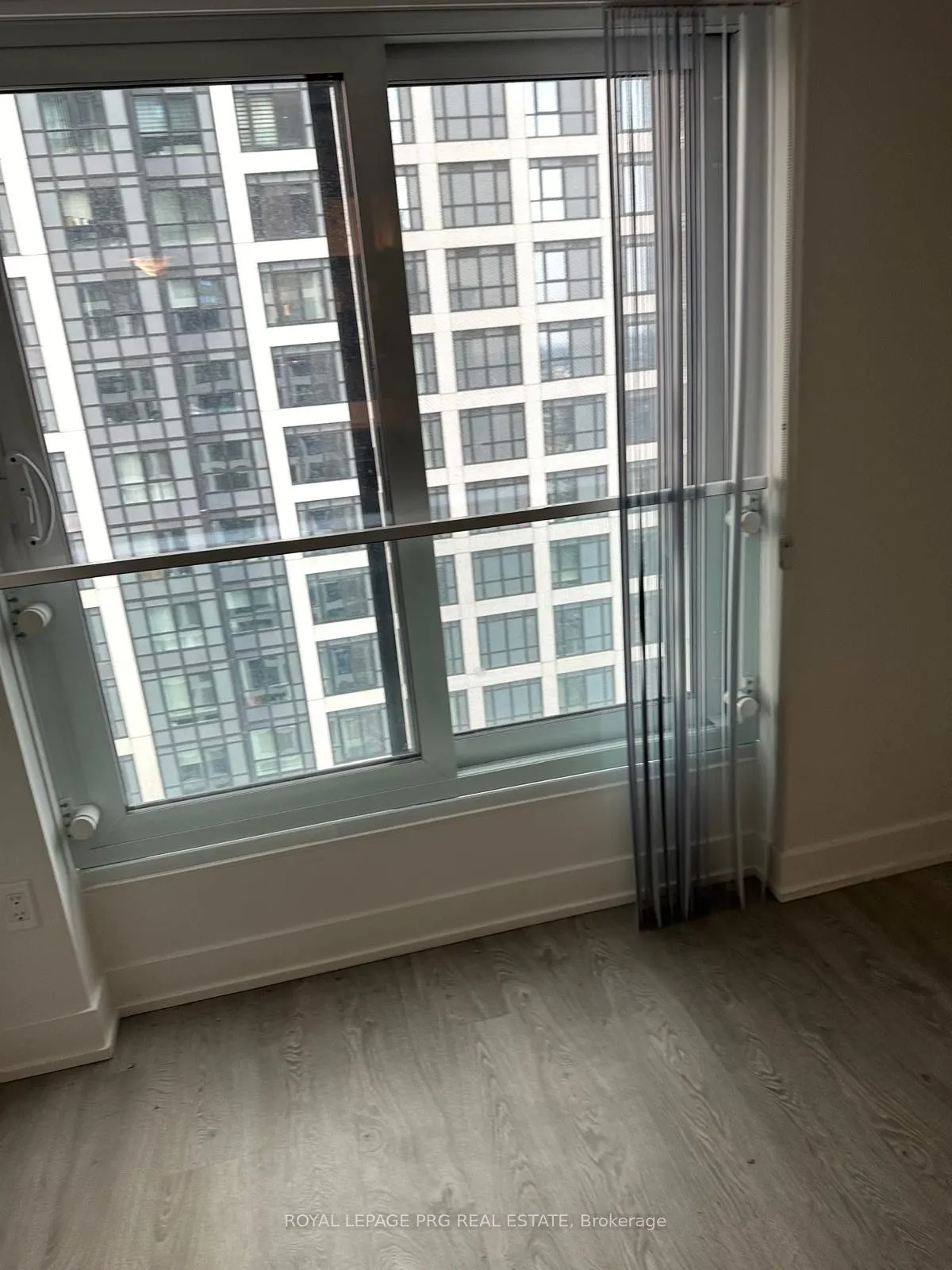 9 Mabelle Avenue, #2721
