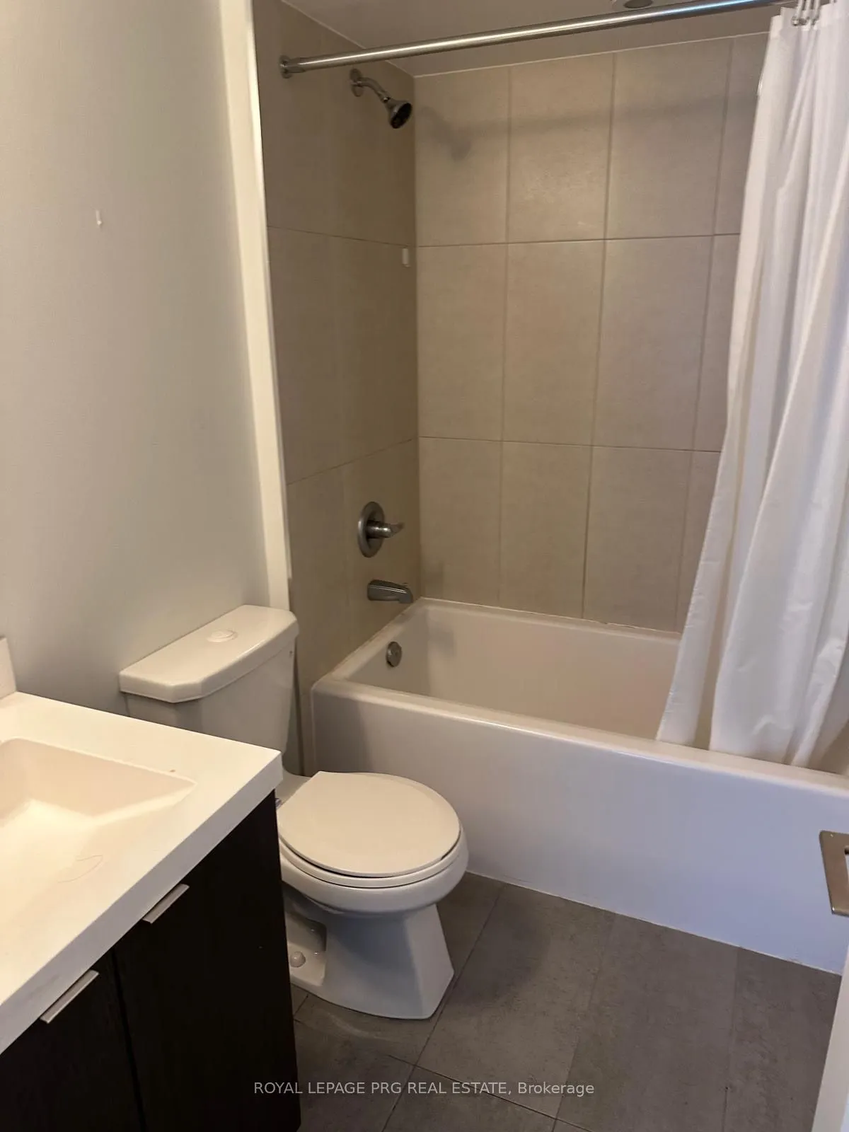 9 Mabelle Avenue, #2721