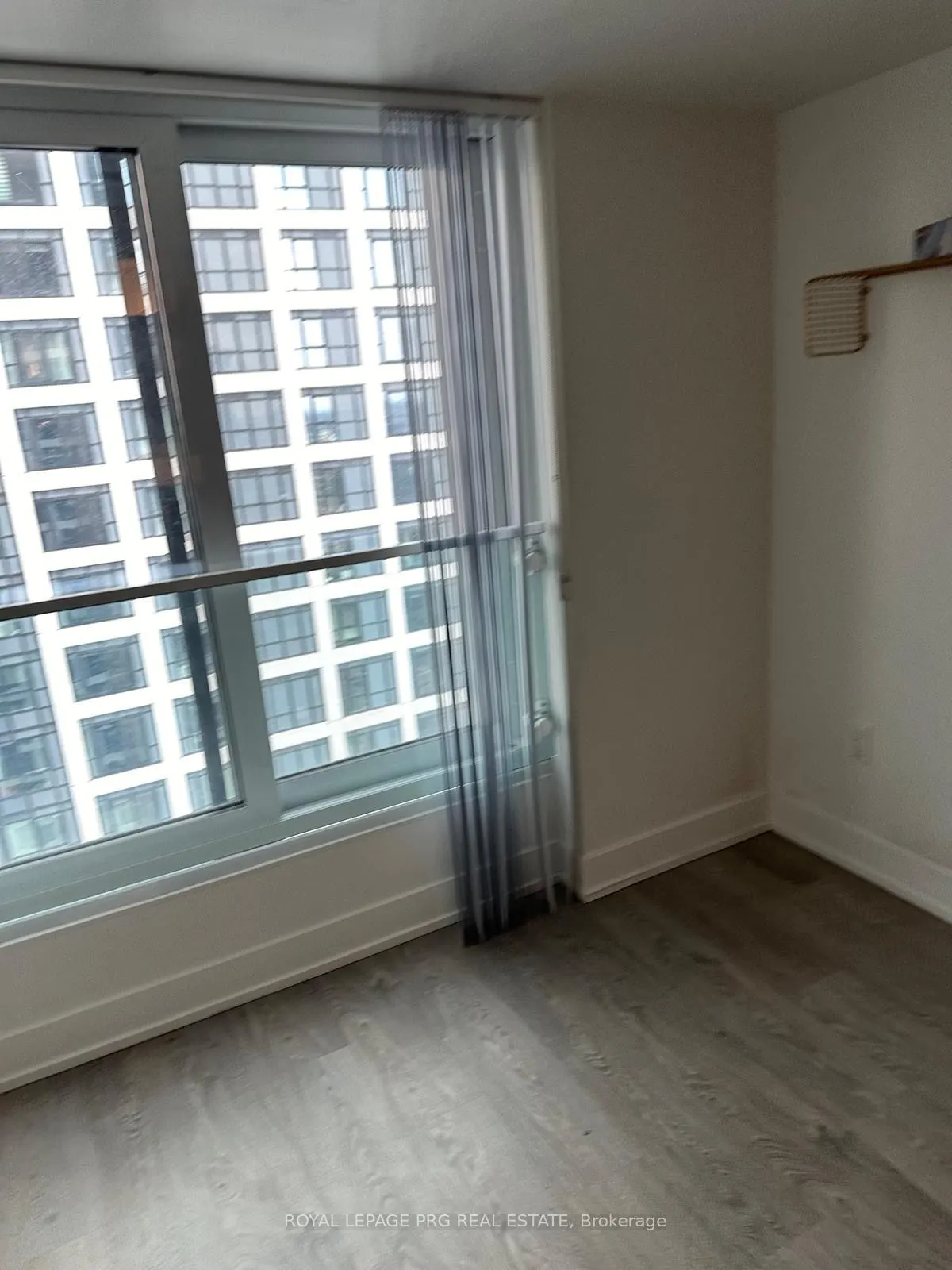9 Mabelle Avenue, #2721