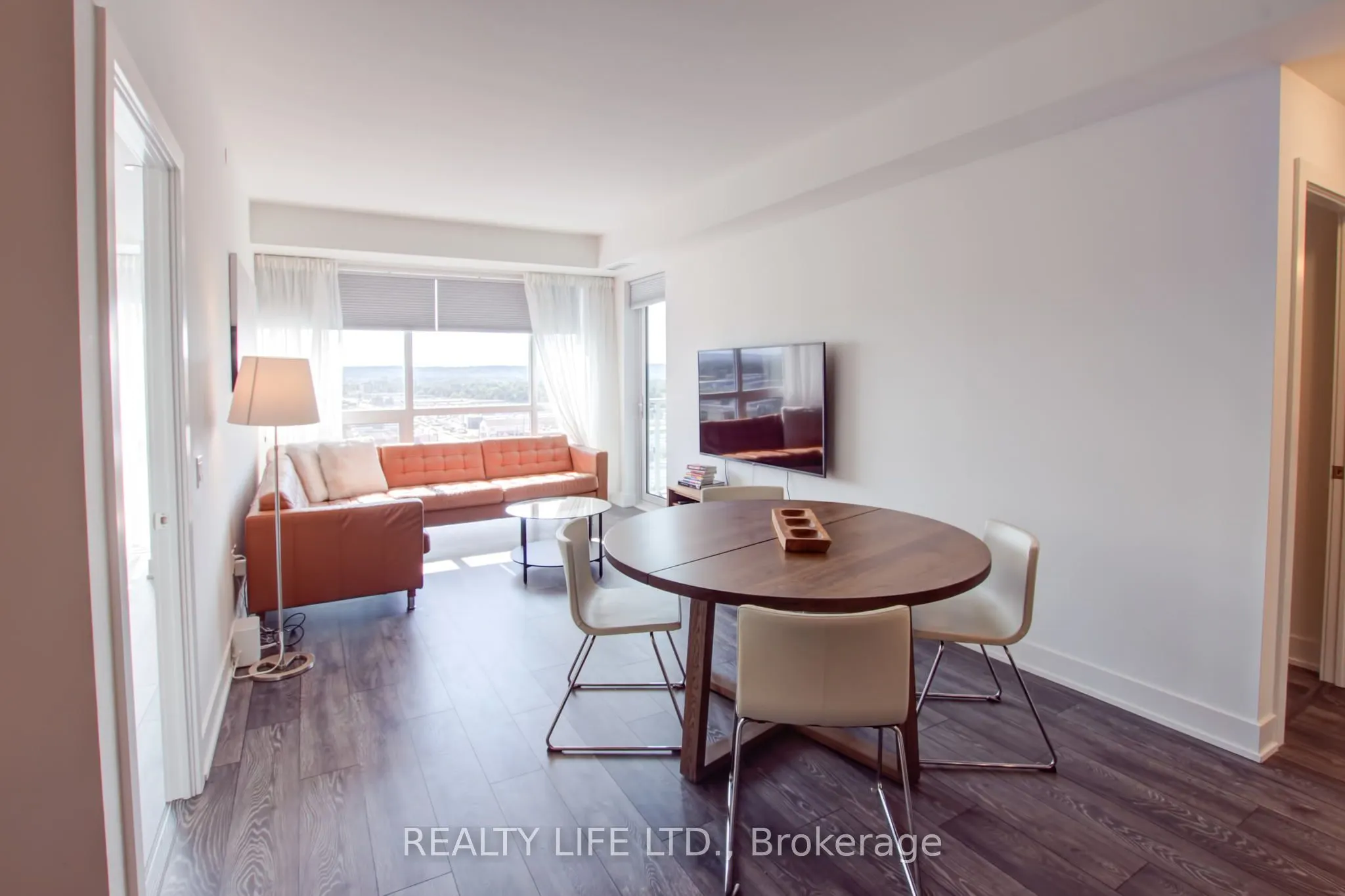 1050 Main Street E #1014
