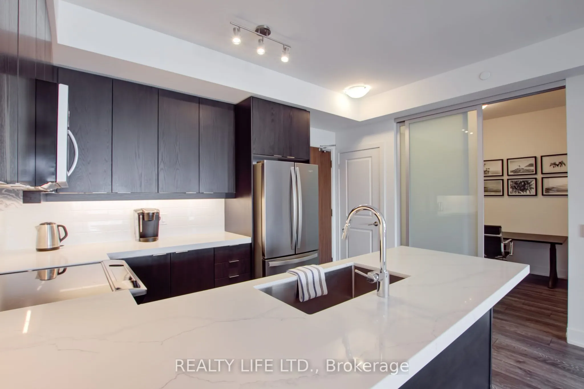 1050 Main Street E #1014
