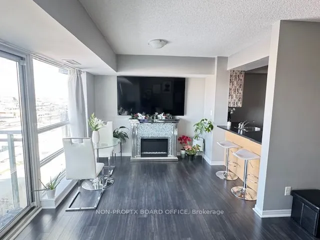 215 Queen Street E, #711