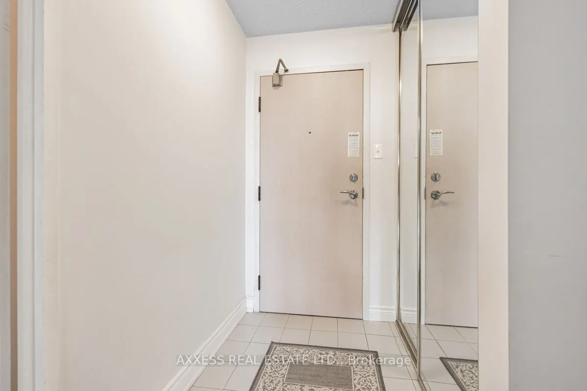330 Rathburn Rd W #1105