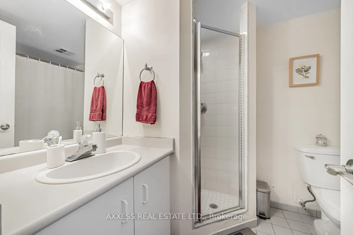 330 Rathburn Rd W #1105